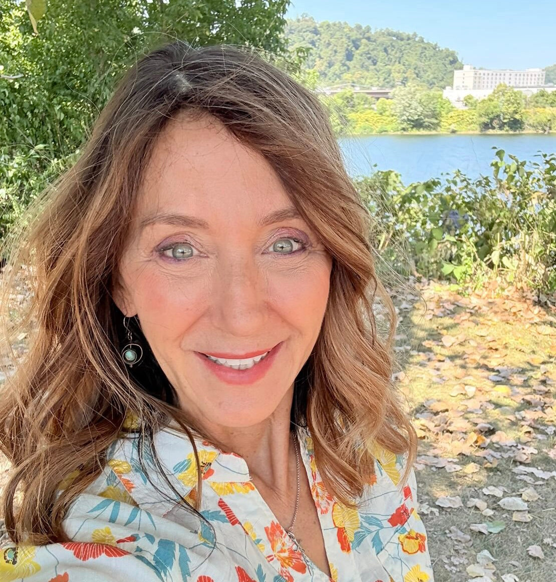 9 Tips to Feel Confident Wearing a Topper or Wig for the First Time