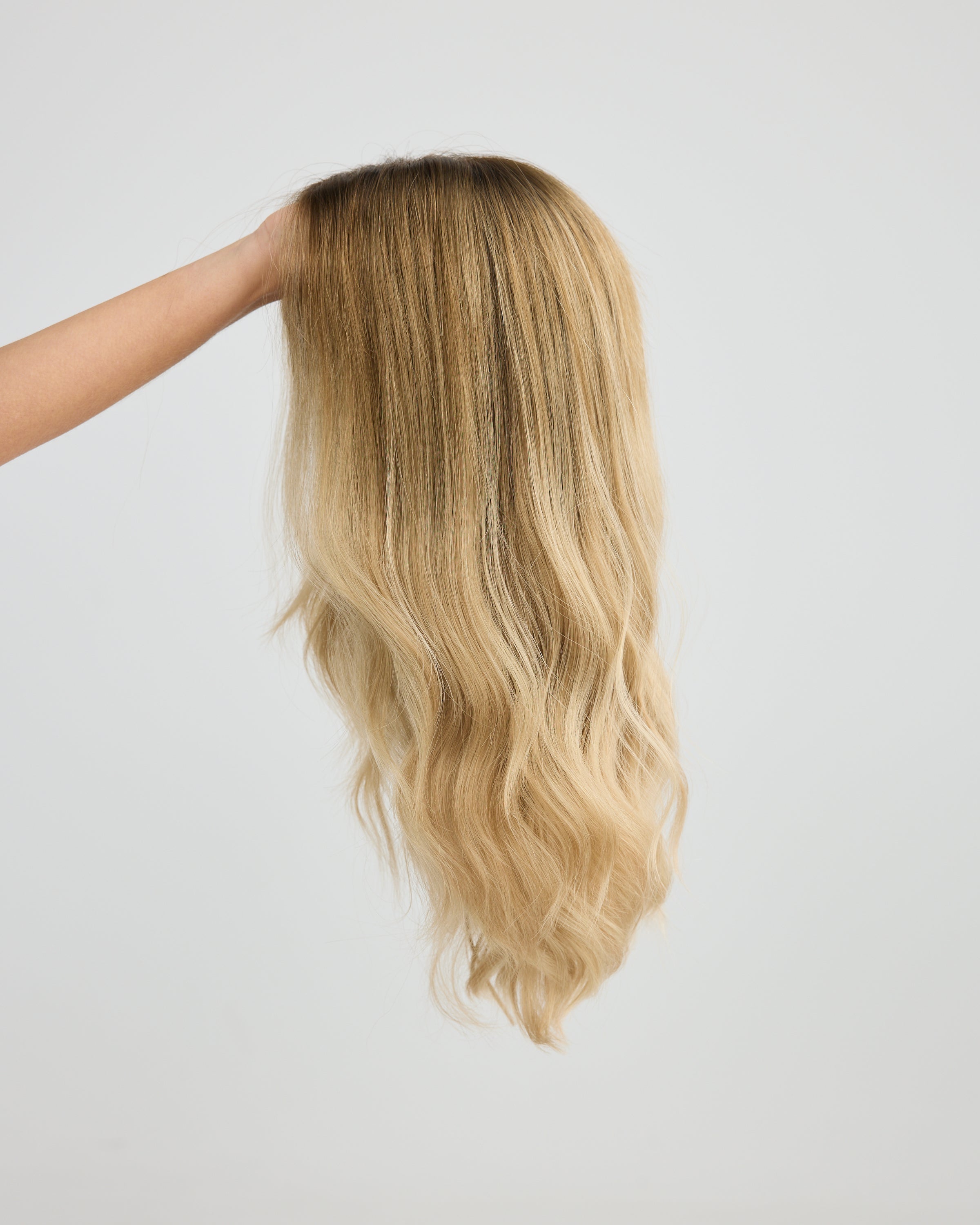 Sandy Blonde // The Lusta Lace Wig