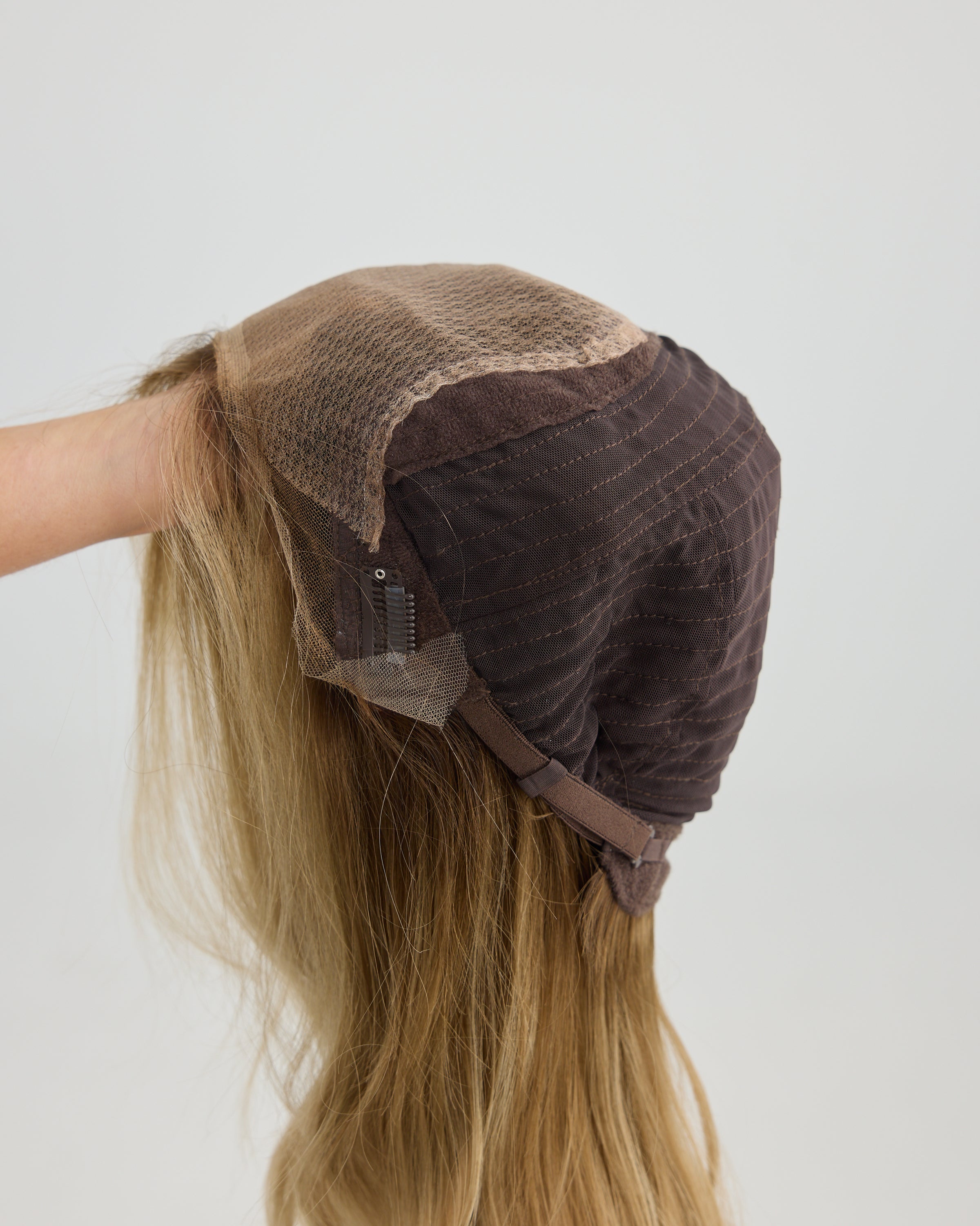 Sandy Blonde // The Lusta Lace Wig