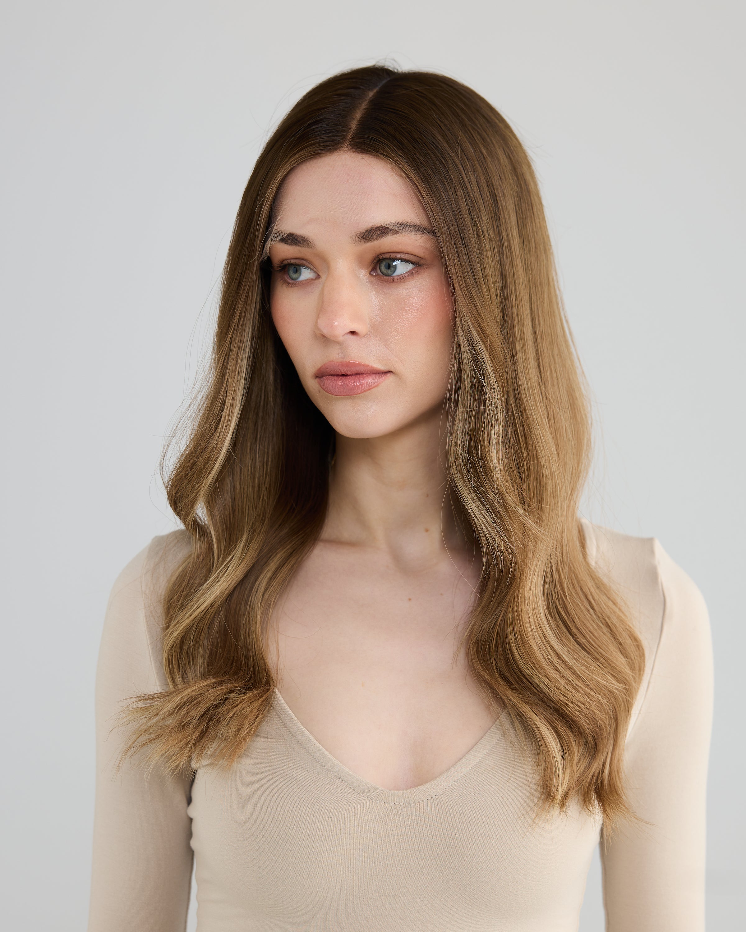 Honey Latte - Medium / 20 inch // Exclusive Lace Wig