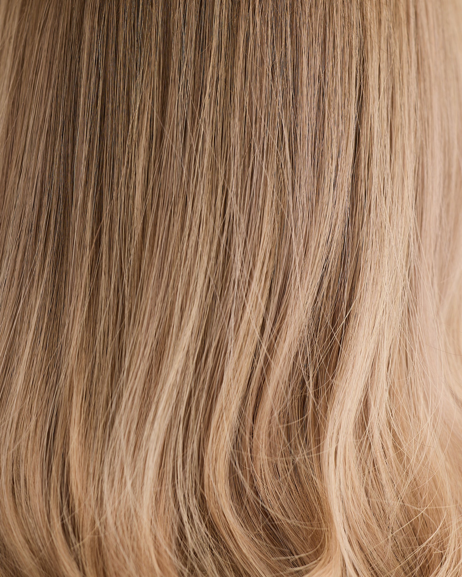 CHAMPAGNE BLONDE // LACE TOPPER // 16 INCHES // 8x8 CAP