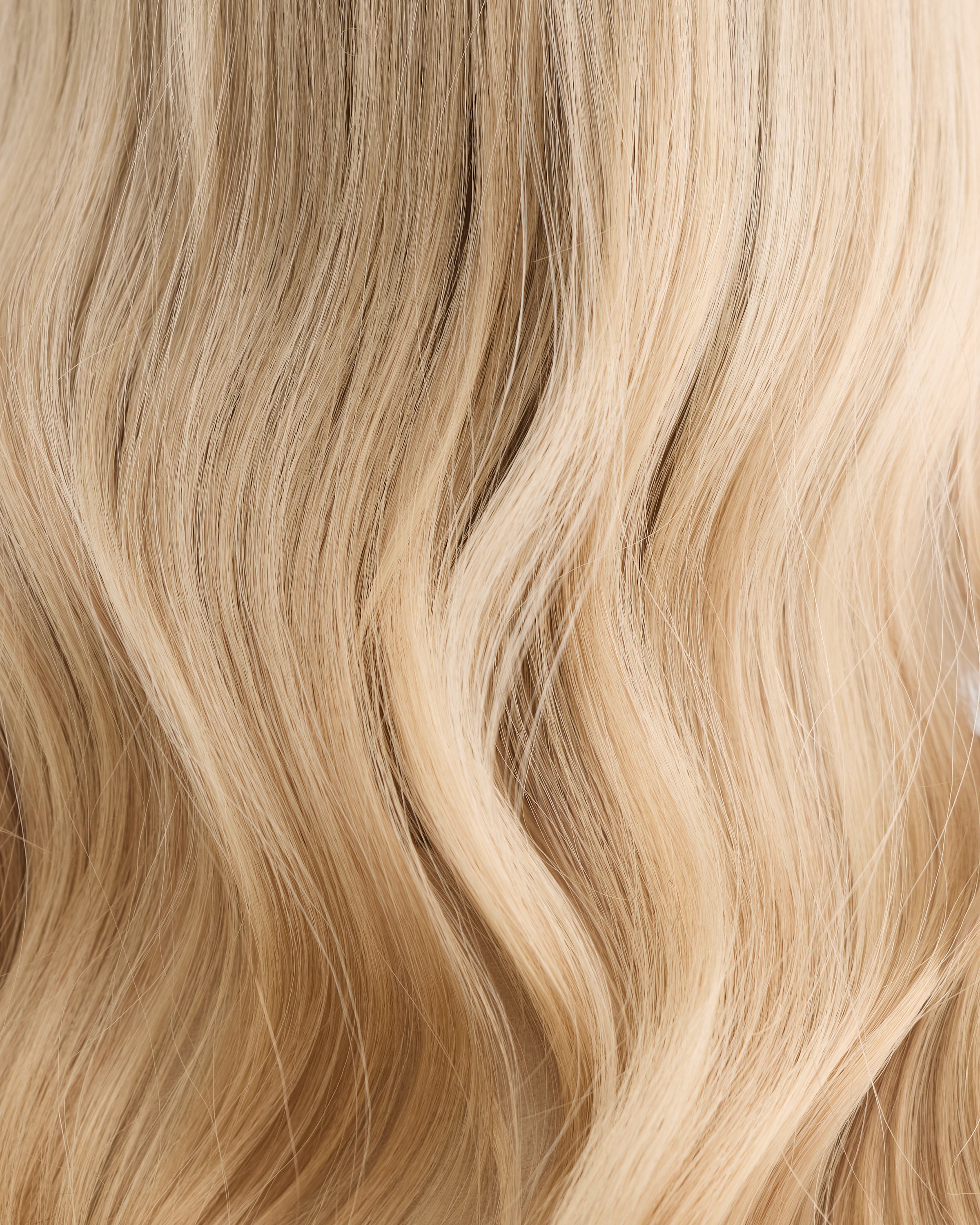 Pearl Blonde // Silk Topper