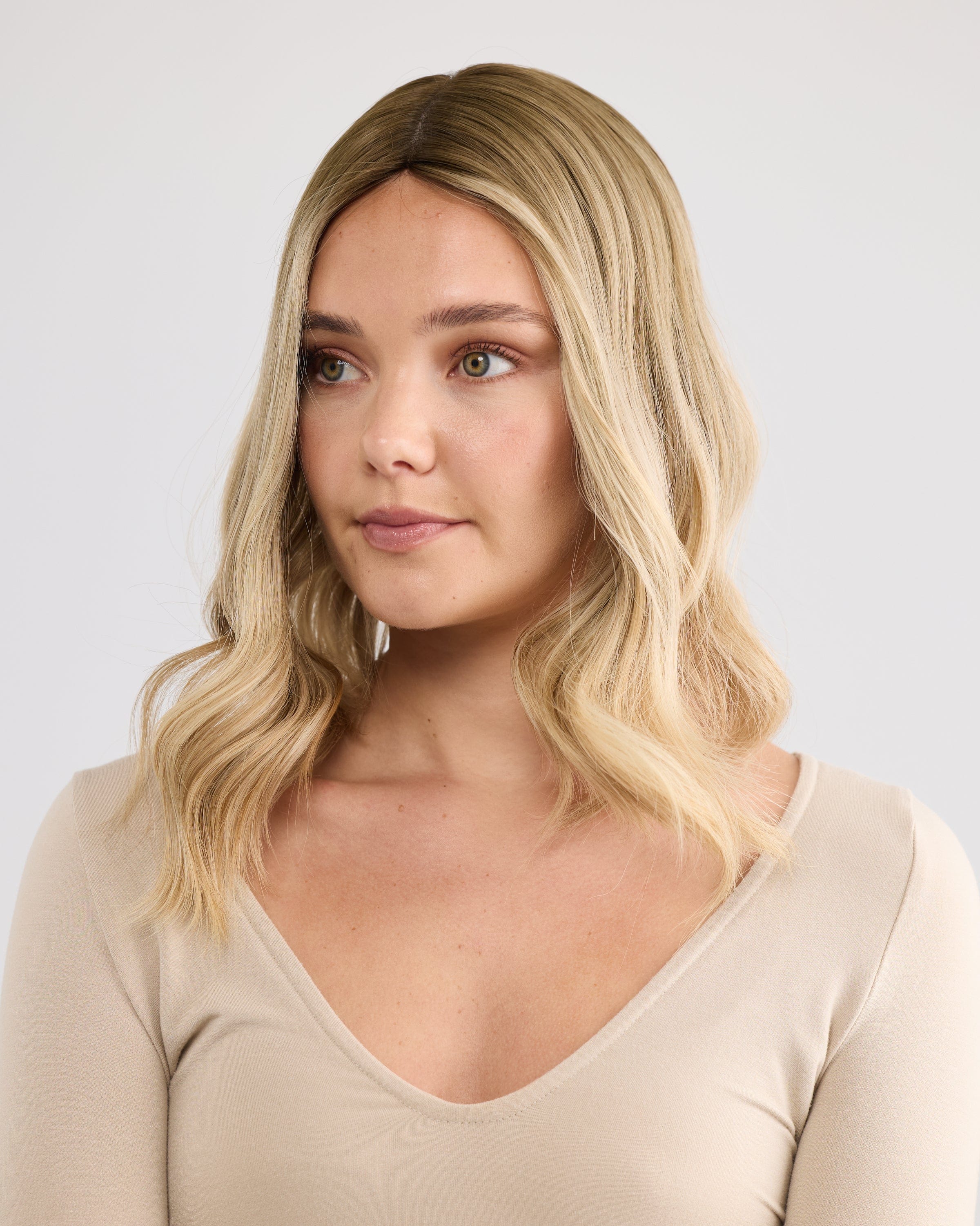 CHAMPAGNE BLONDE // SILK TOPPER