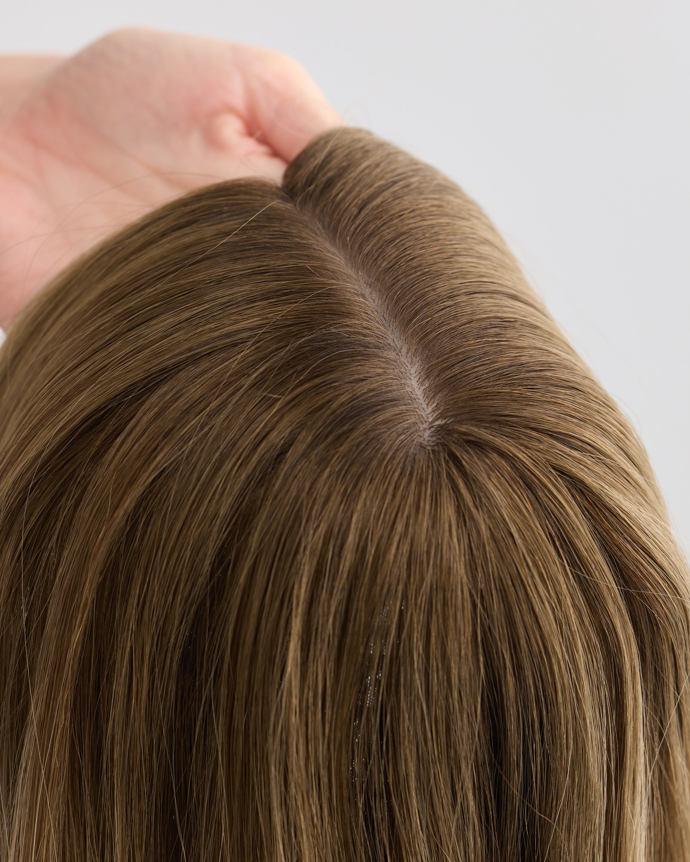 CHAMPAGNE BLONDE // SILK TOPPER