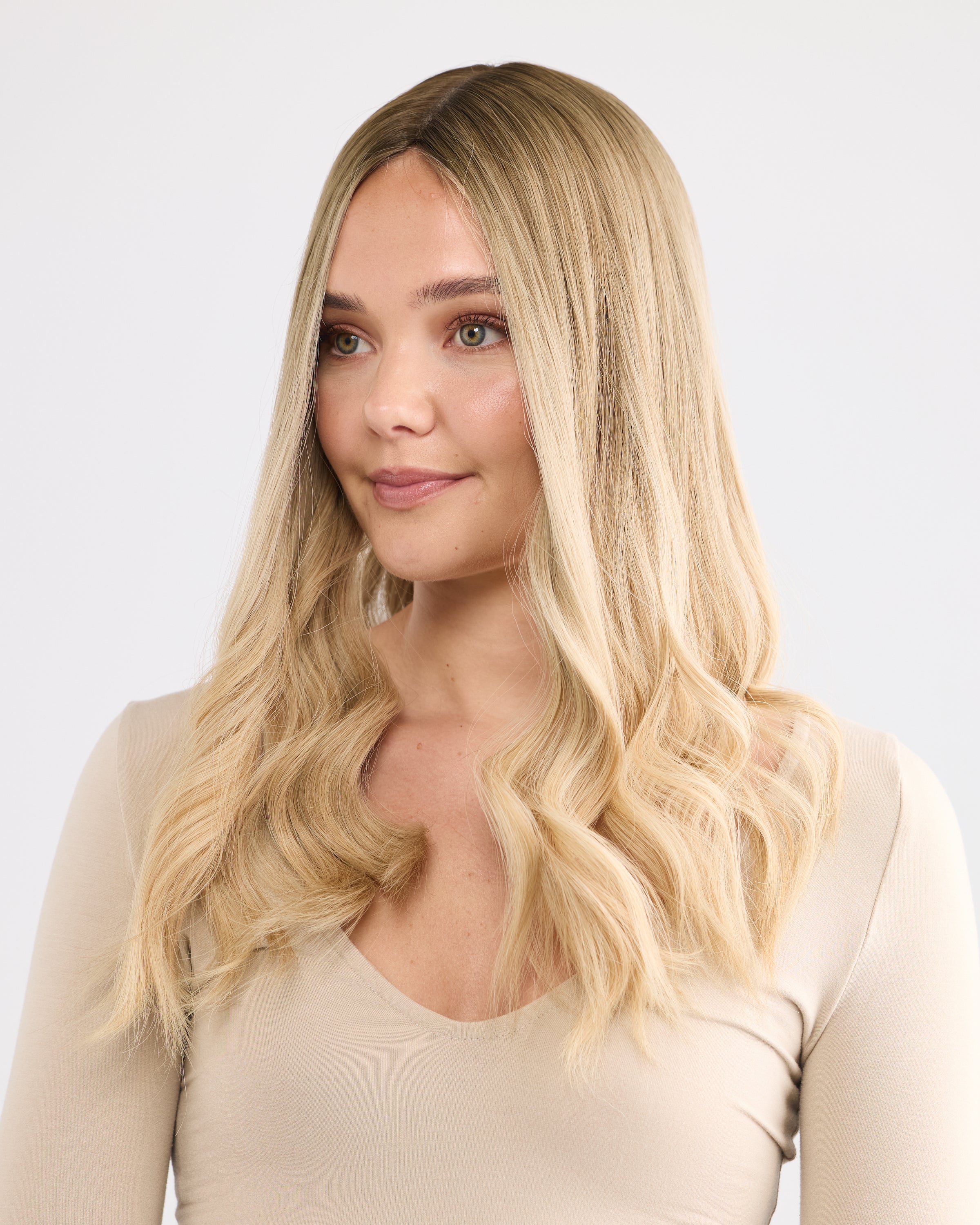 CHAMPAGNE BLONDE // SILK TOPPER