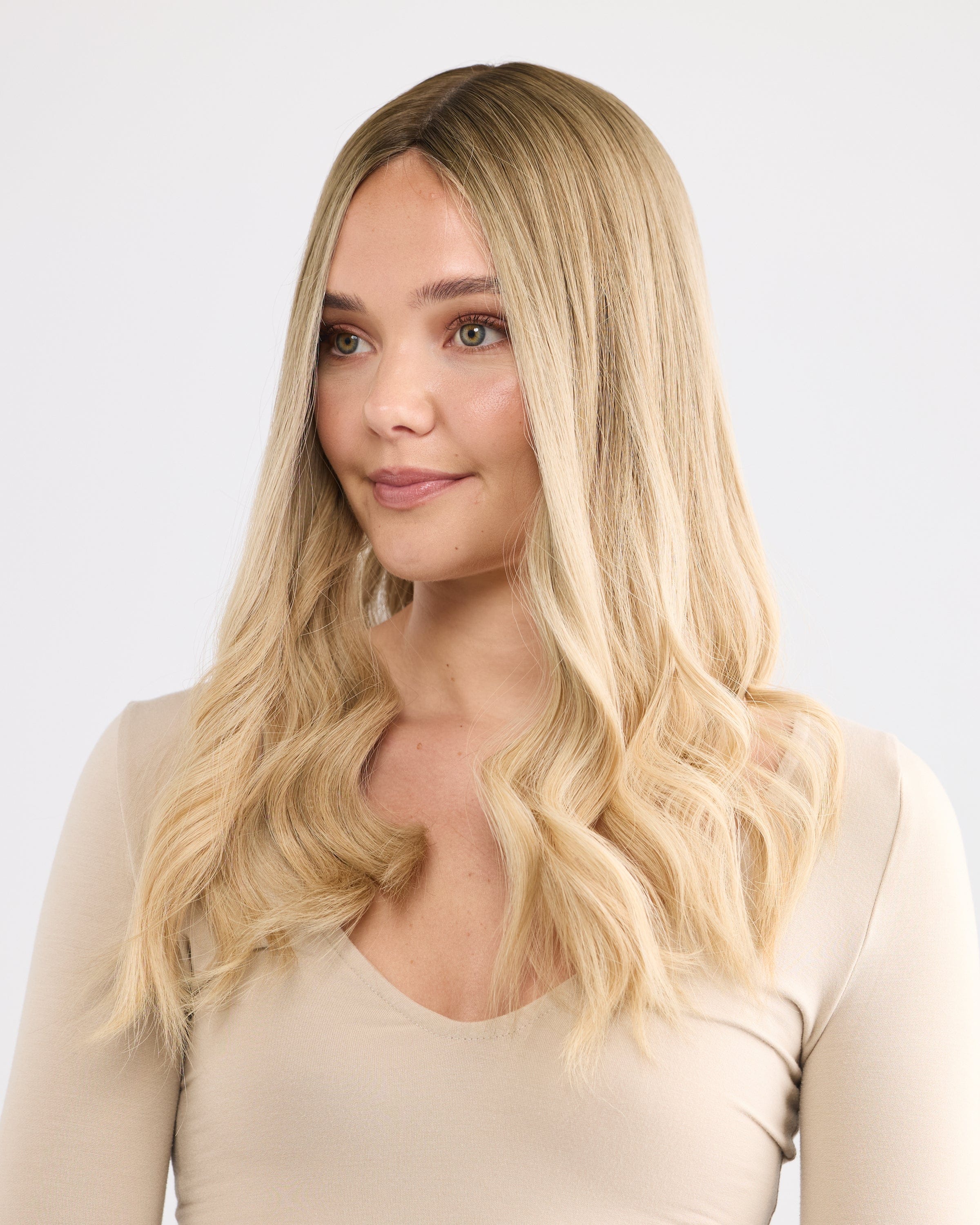 CHAMPAGNE BLONDE // SILK TOPPER