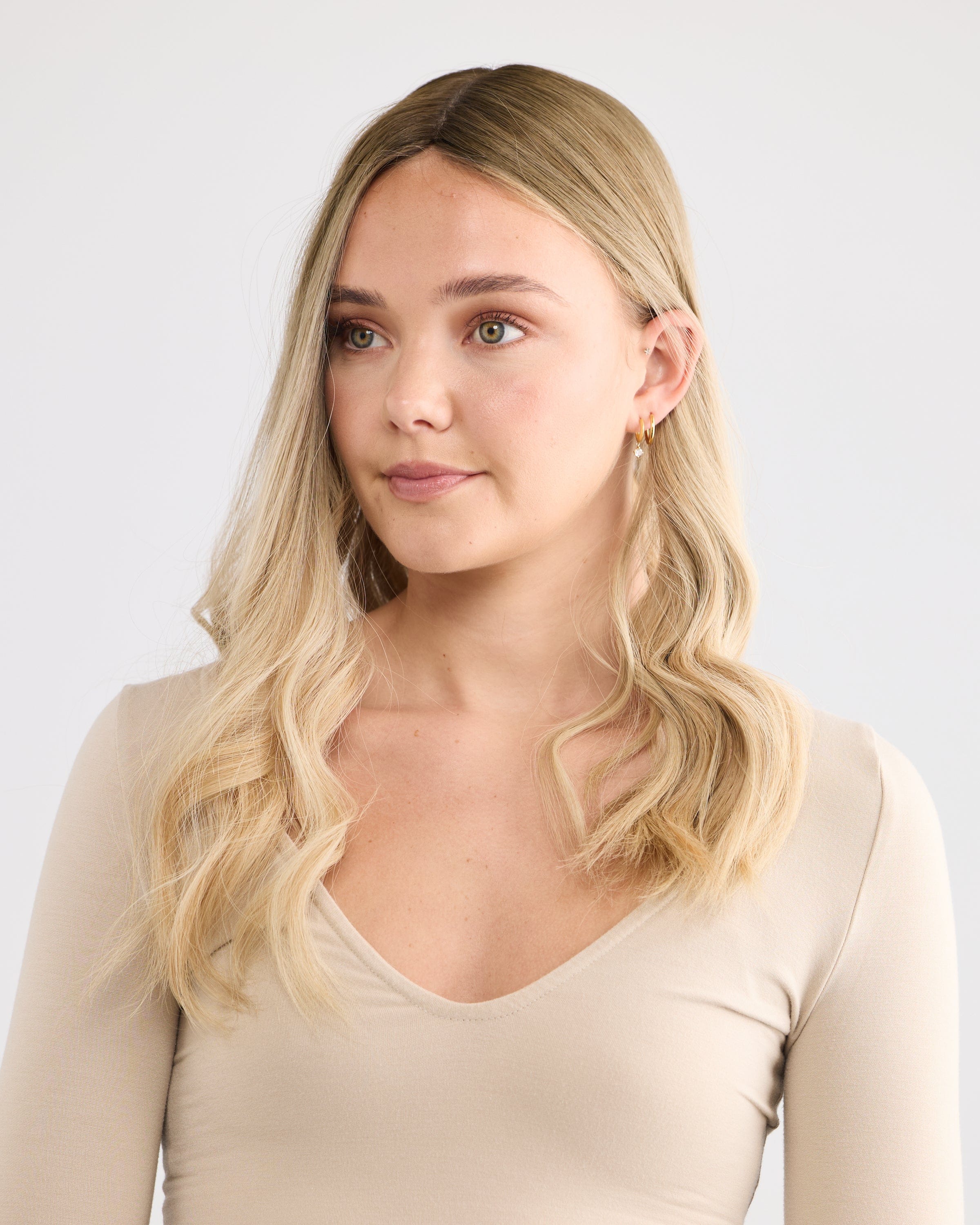 CHAMPAGNE BLONDE // SILK TOPPER