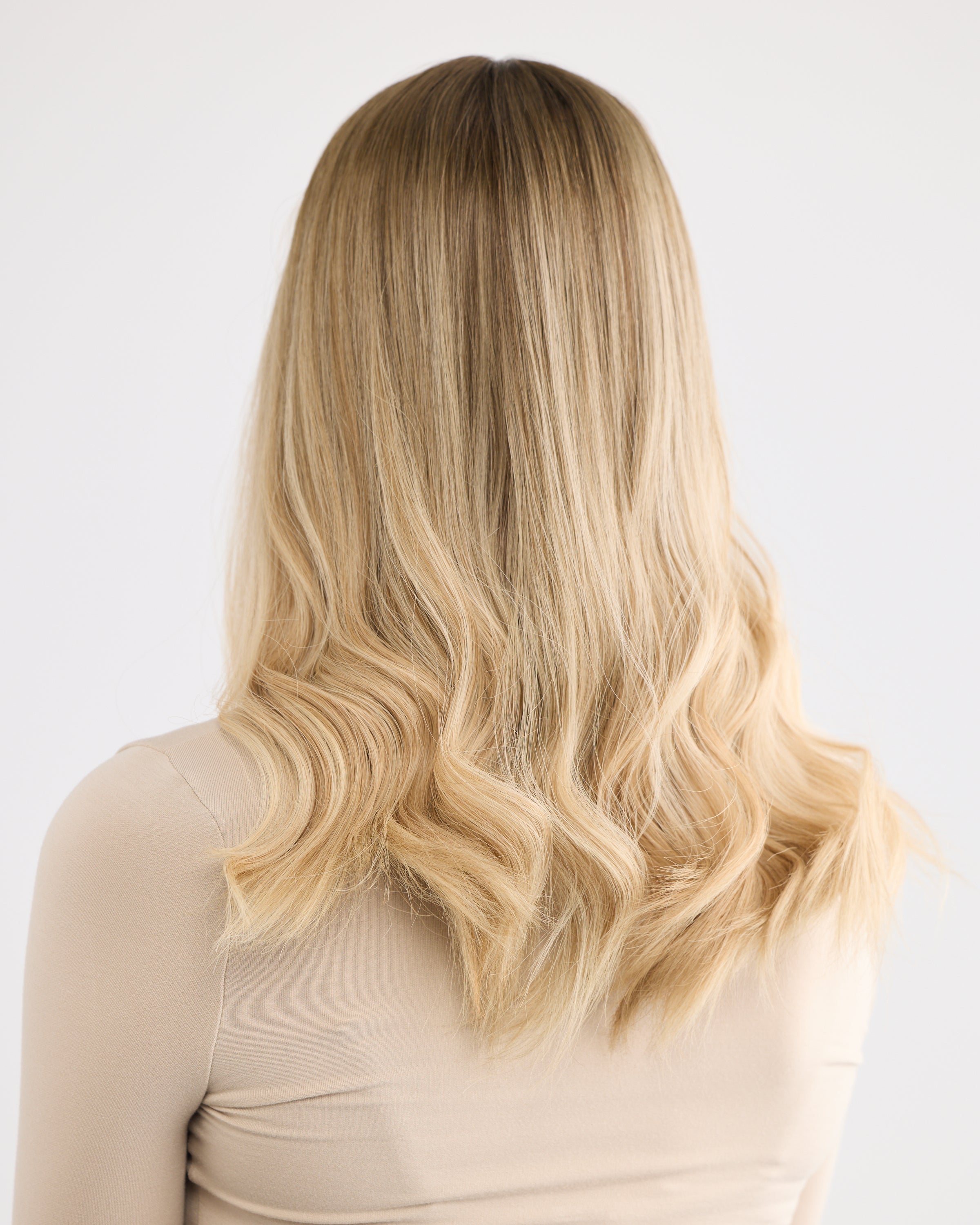 CHAMPAGNE BLONDE // SILK TOPPER