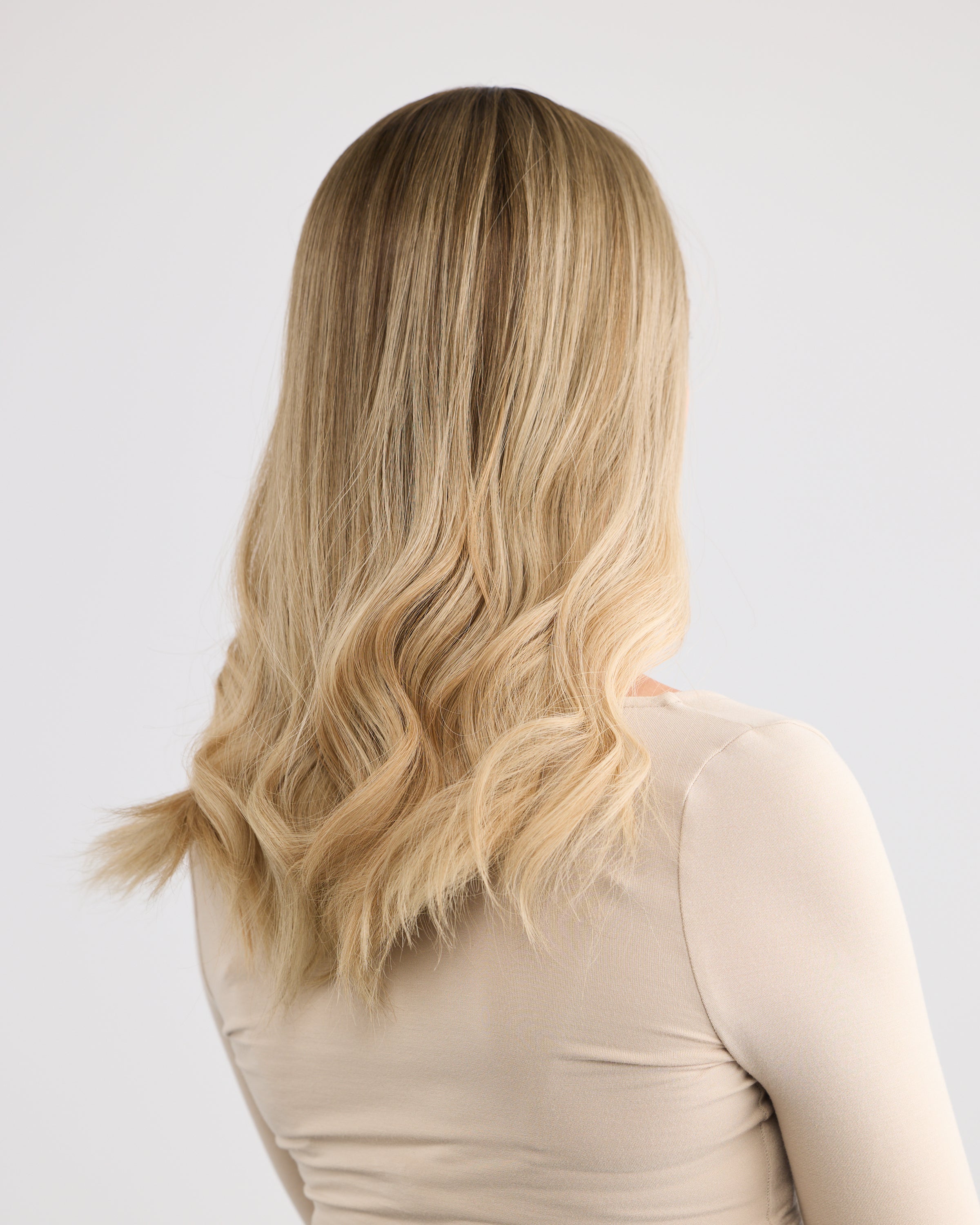 CHAMPAGNE BLONDE // SILK TOPPER