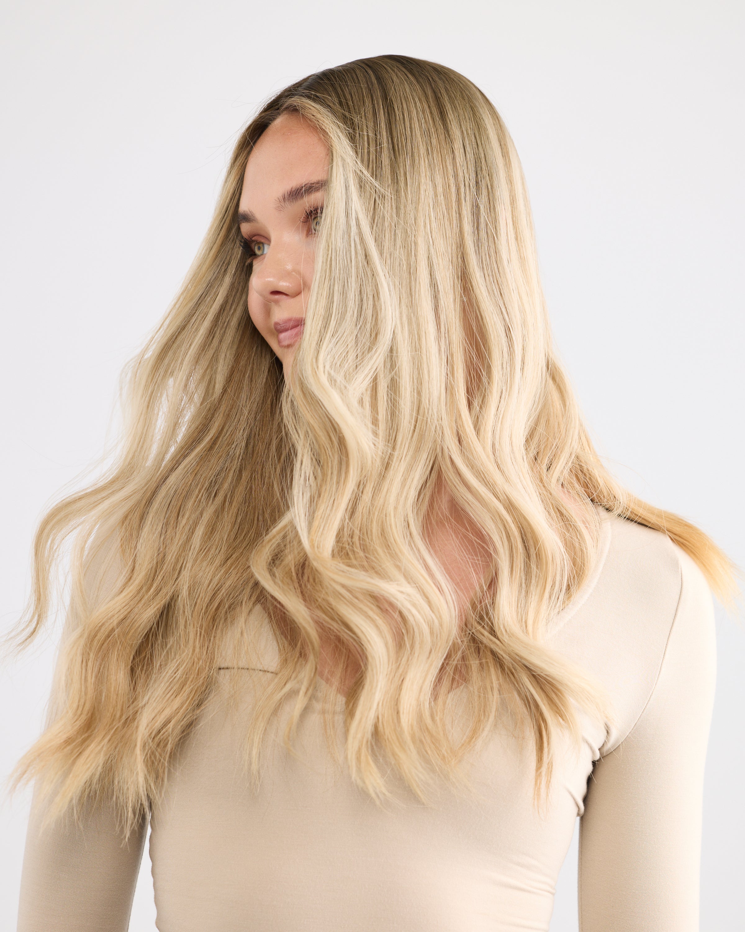 CHAMPAGNE BLONDE // SILK TOPPER