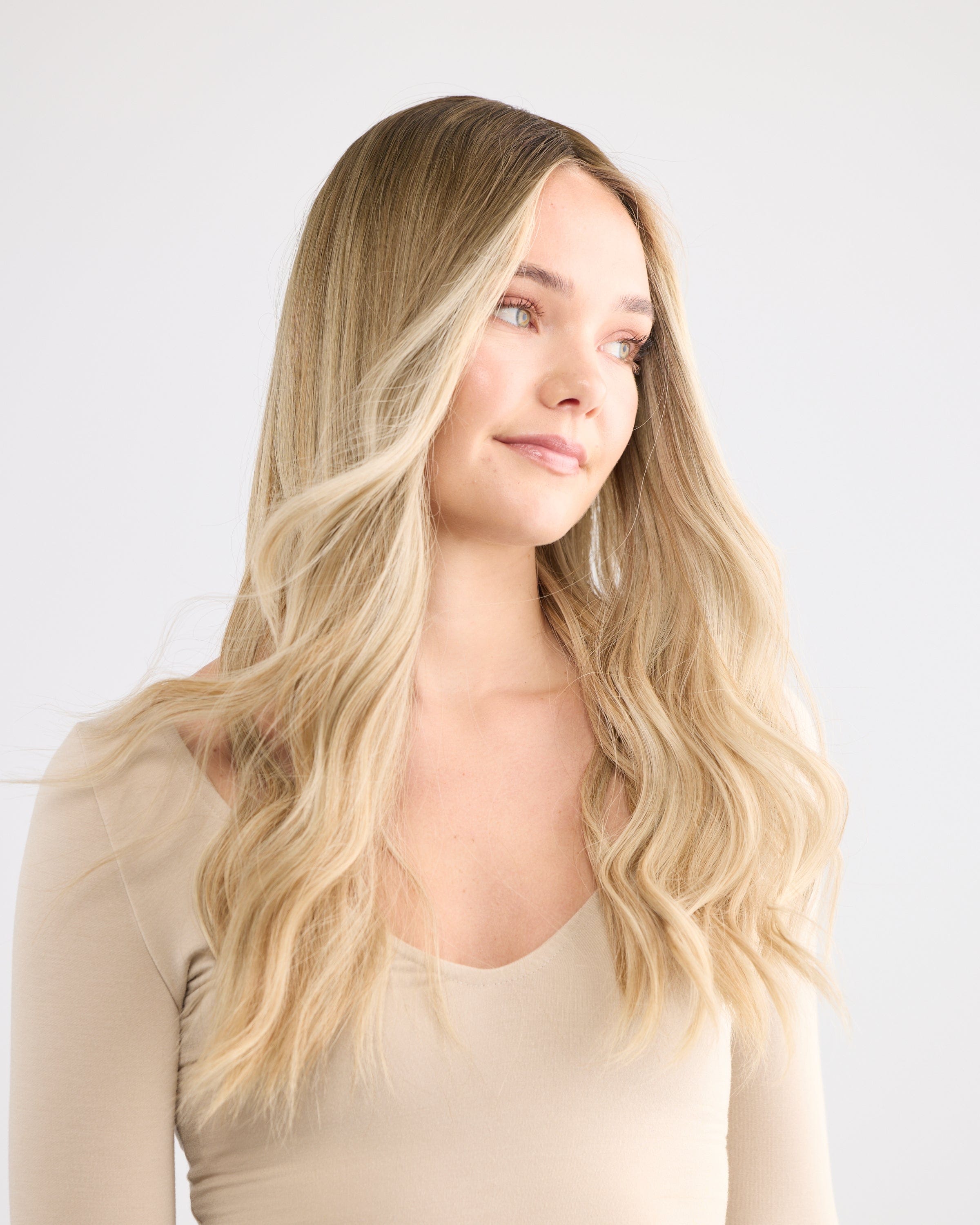 CHAMPAGNE BLONDE // SILK TOPPER