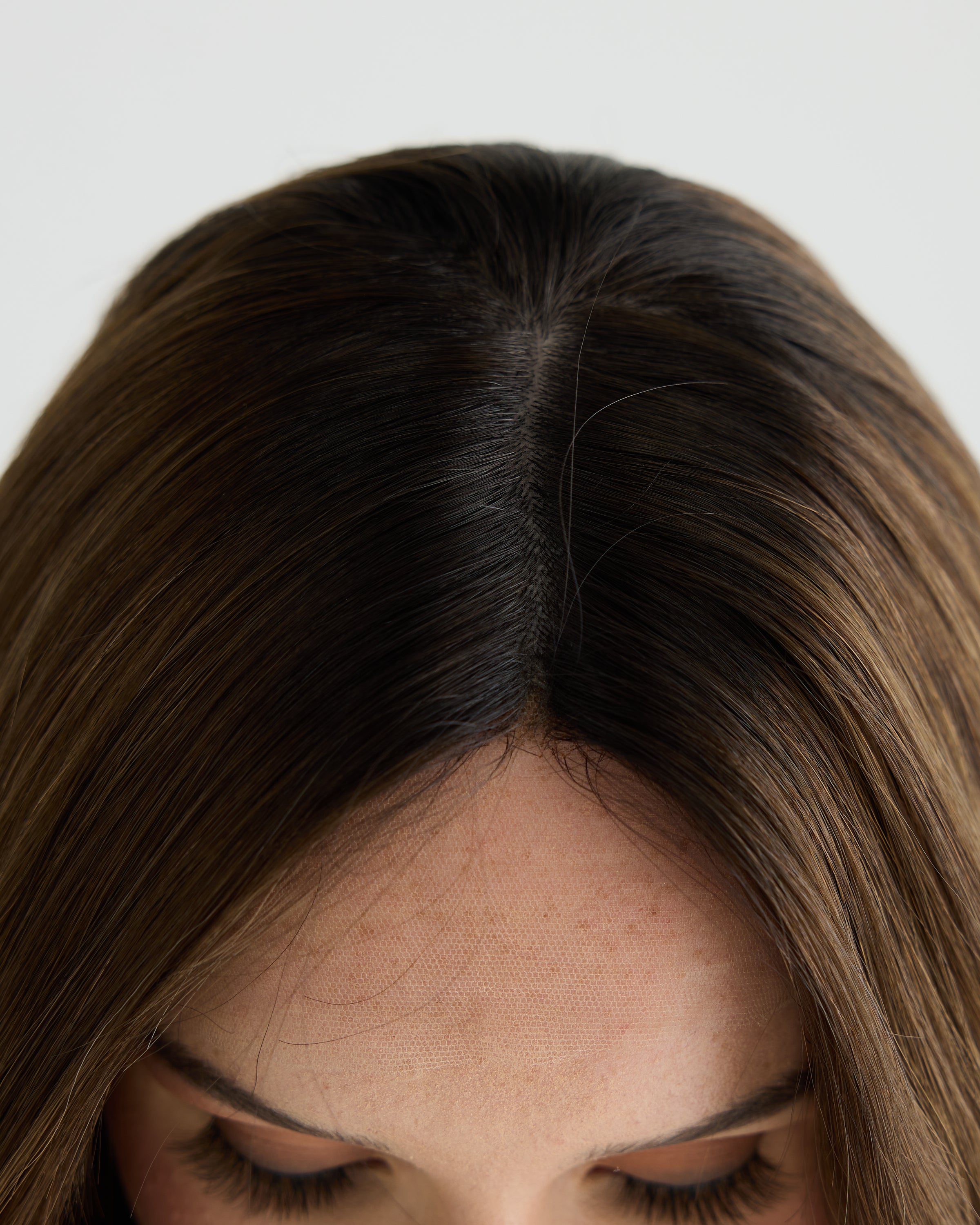 MEDIUM HIGHLIGHTED BRUNETTE // GAME CHANGER WIG // 16 INCHES // M CAP