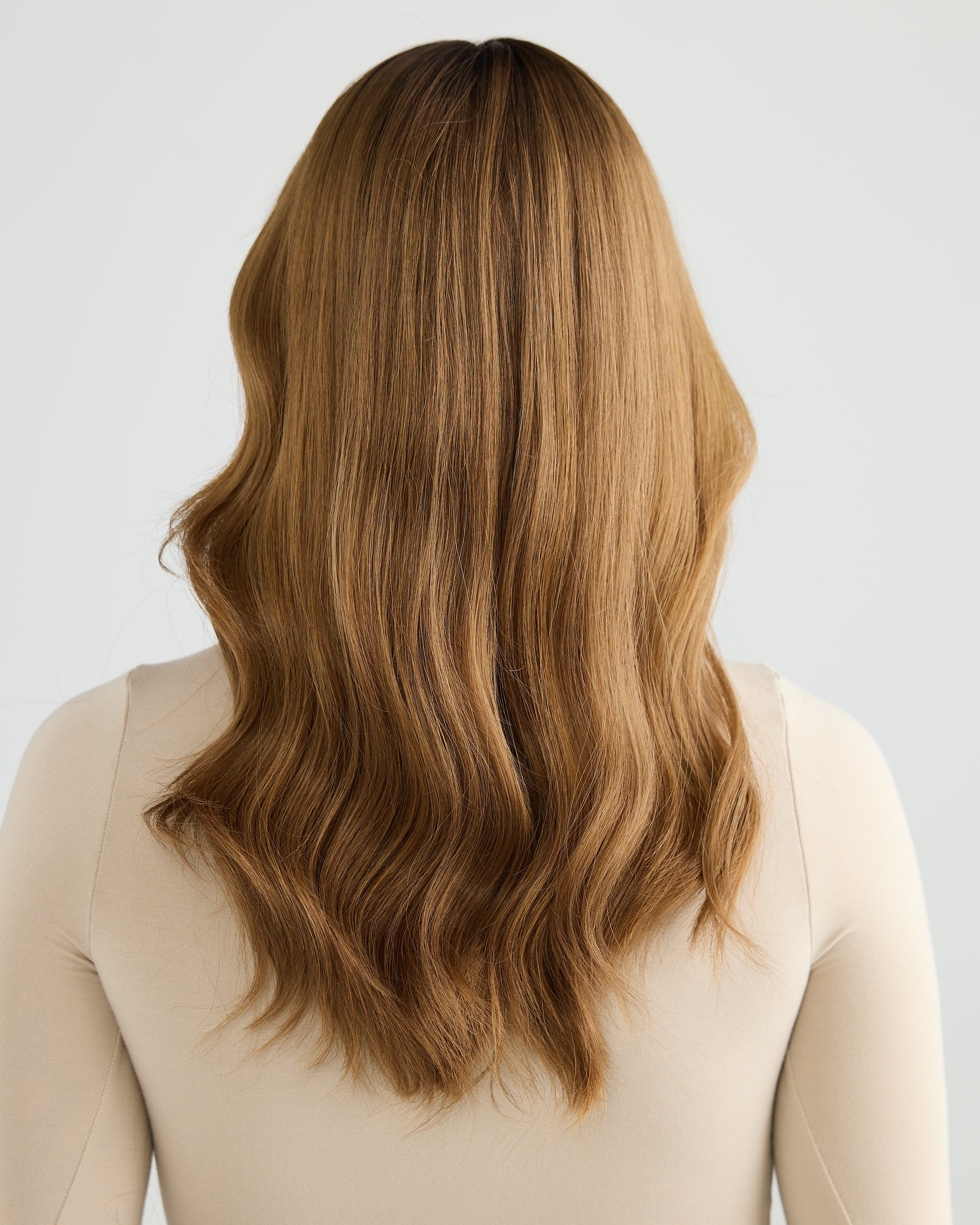 GOLDEN LIGHT BRUNETTE // GAME CHANGER WIG // 20 INCHES // XS CAP