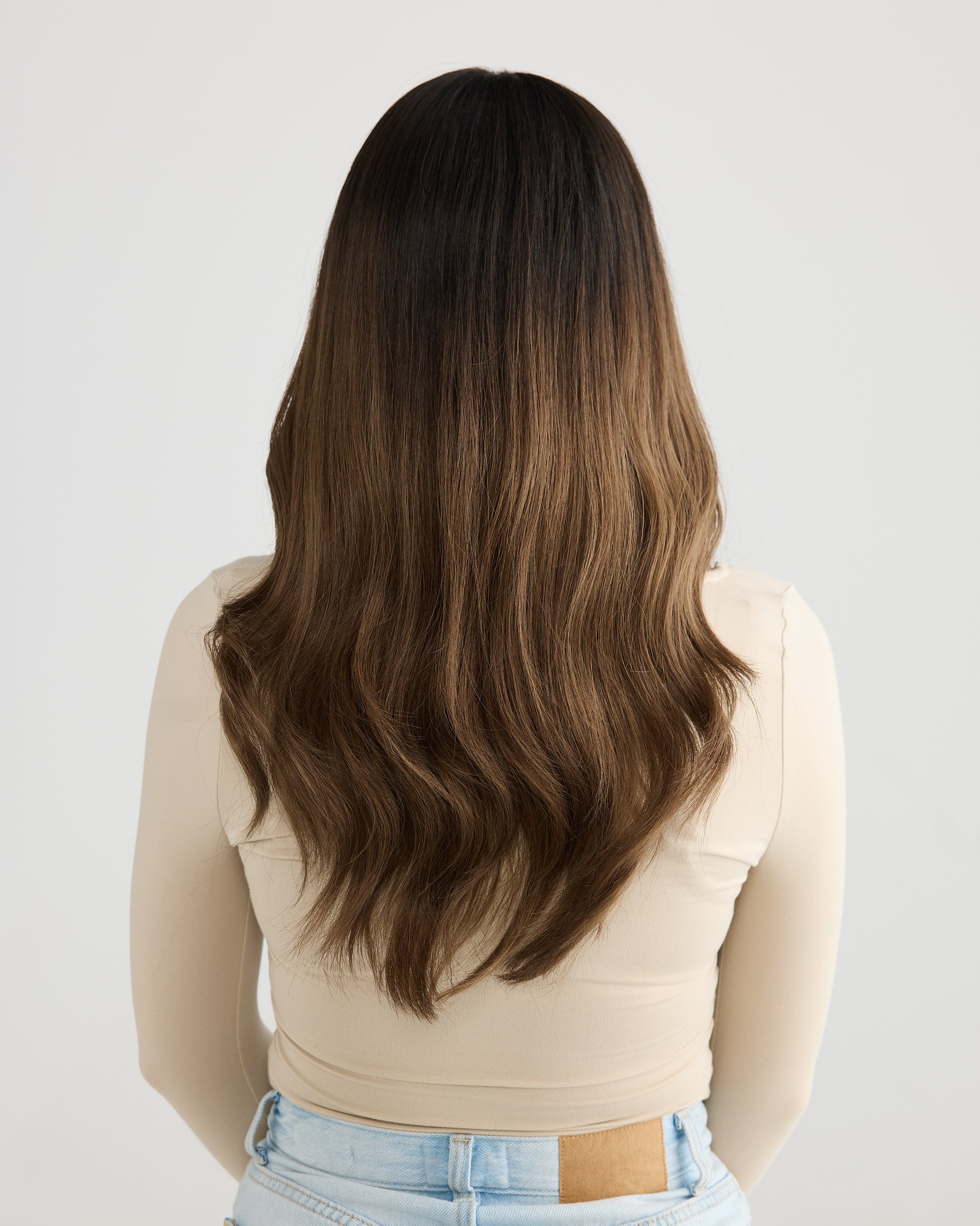 ASH DEPTH // GAME CHANGER WIG // 22 INCHES // S CAP