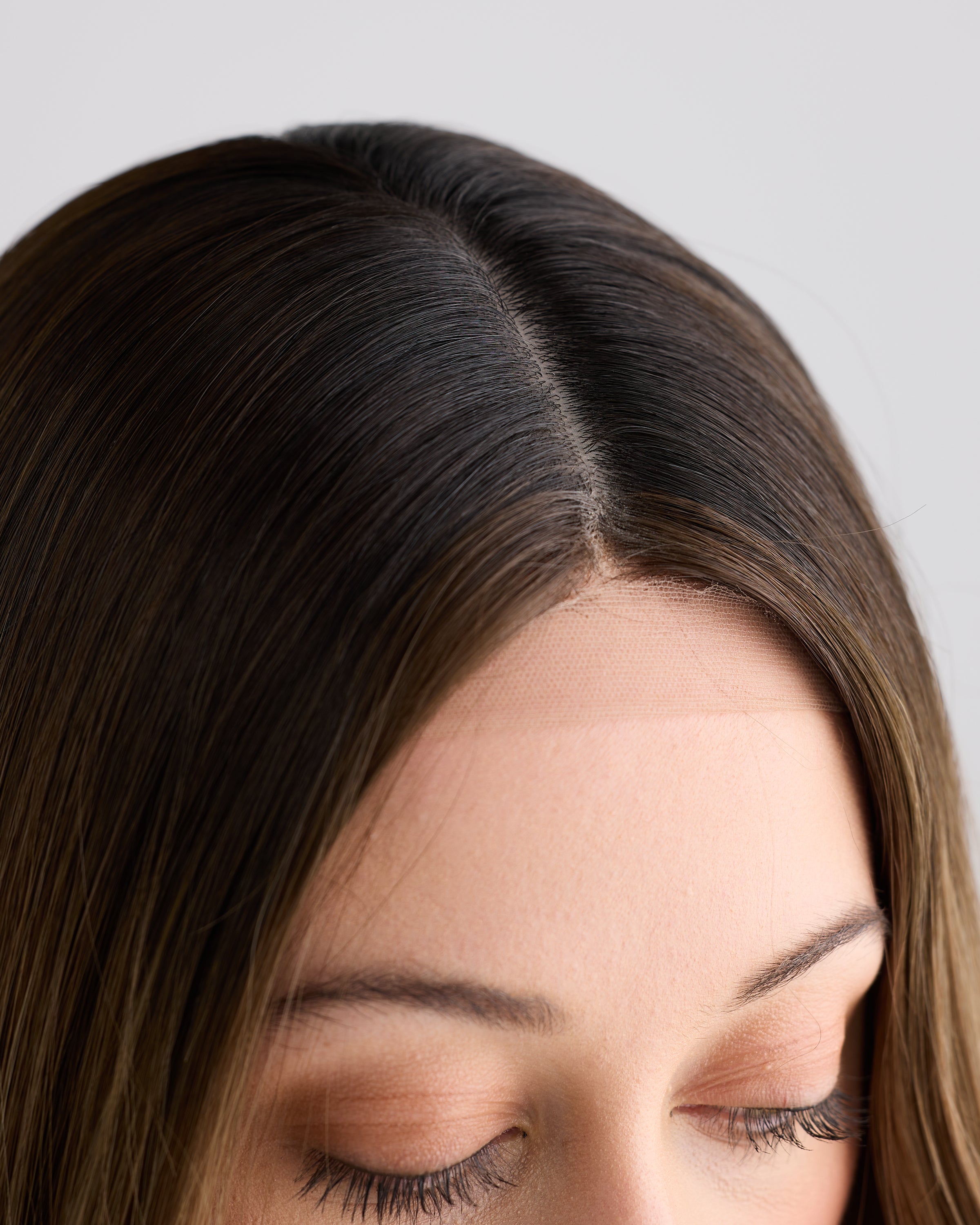SOFT BRUNETTE BALAYAGE // GAME CHANGER WIG // 20 INCHES // S CAP