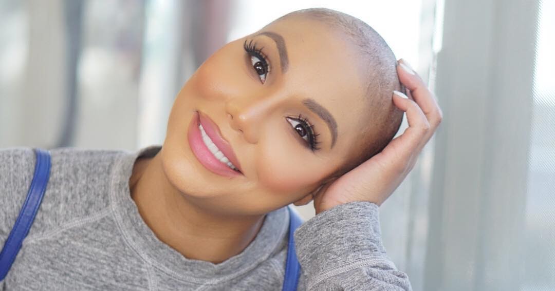 10 Celebrities Who Wear Wigs