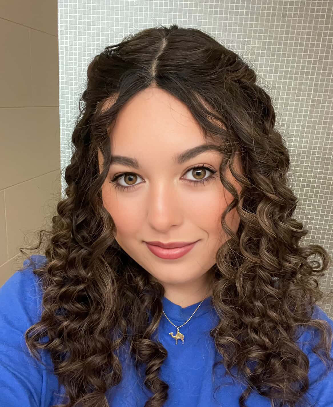 What's the Deal with Curly Hair Toppers and Wig?