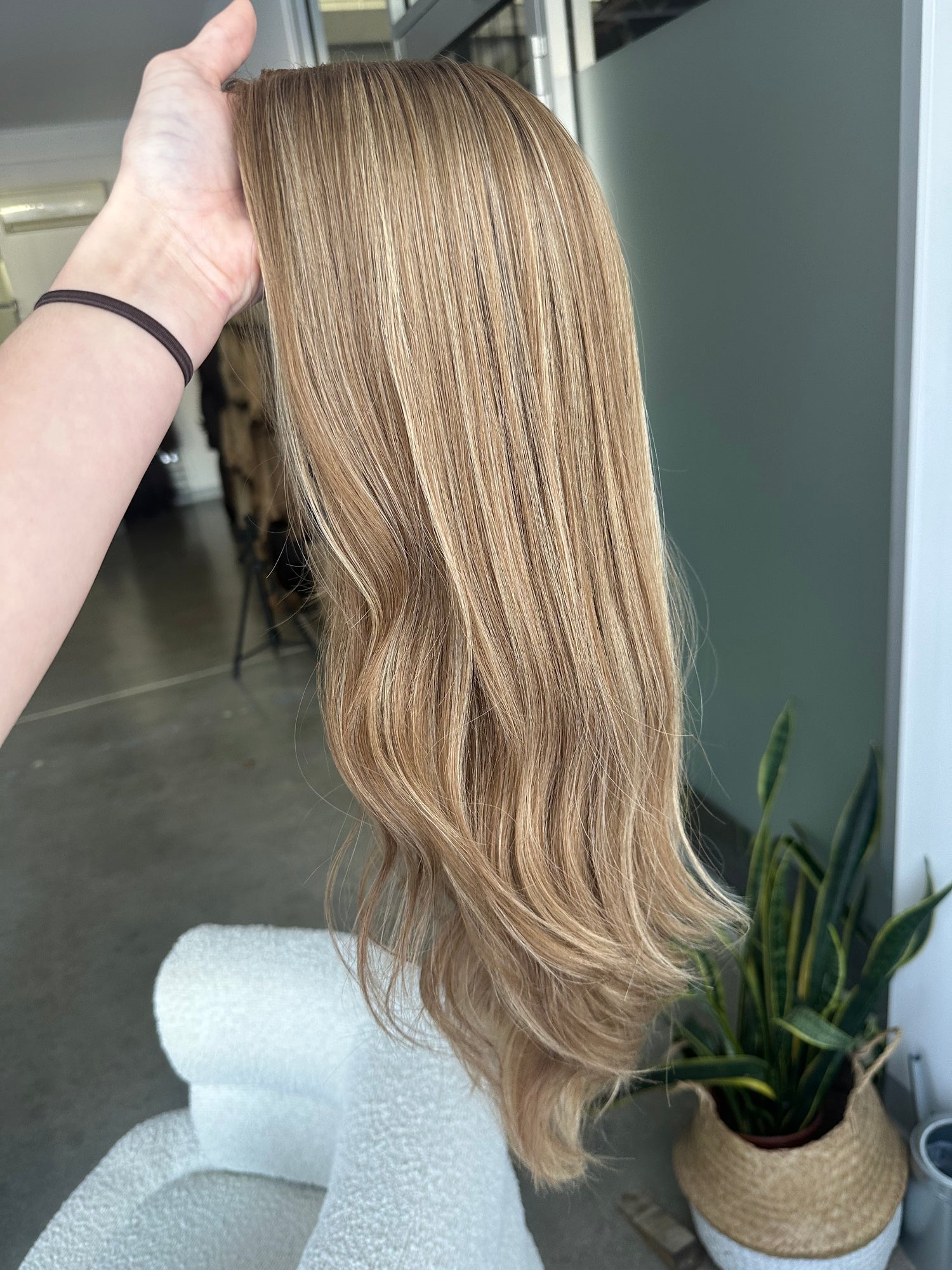 Dimensional Dark Blonde Game Changer Wig // S Cap // 22 Inches
