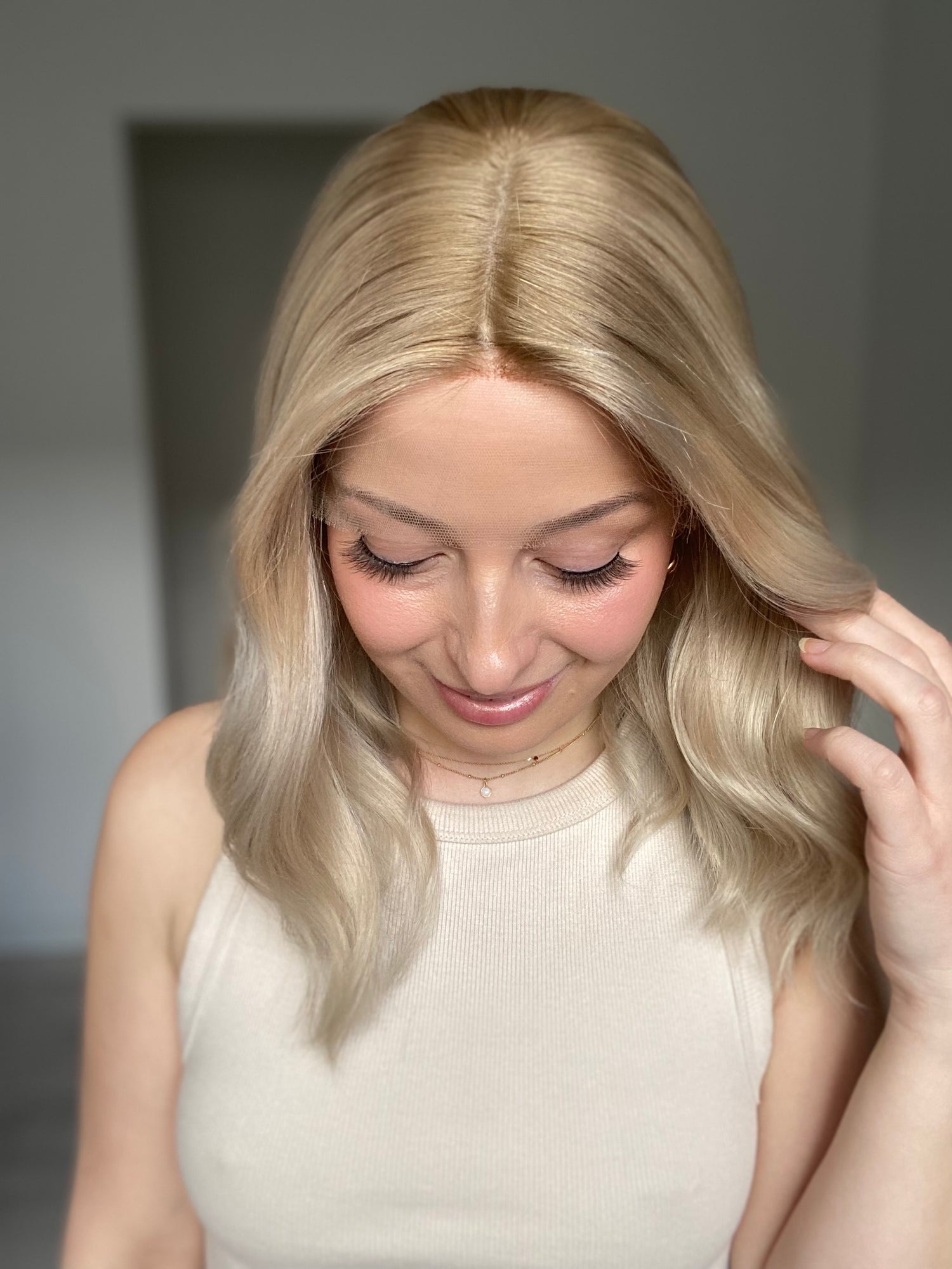 KIMS CLOSET // Brightest Blonde // Lace-Front Essentials Wig // 16 Inches // M Cap