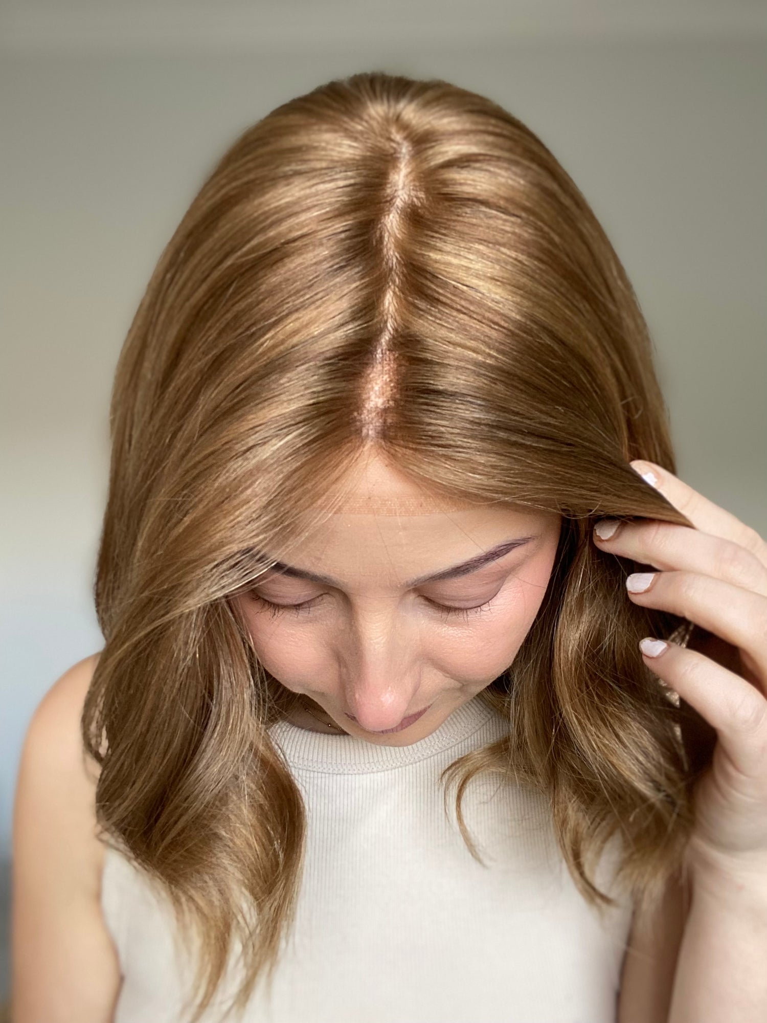 KIM'S CLOSET // Dark Blonde Wig // 14 Inches // M Cap