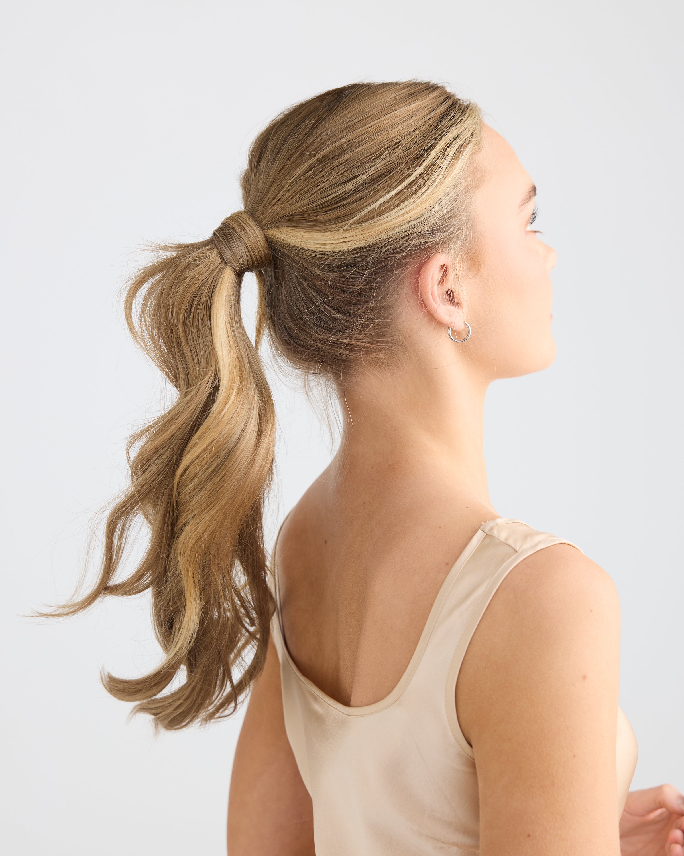 Champagne Blonde // Lusta Silk Topper