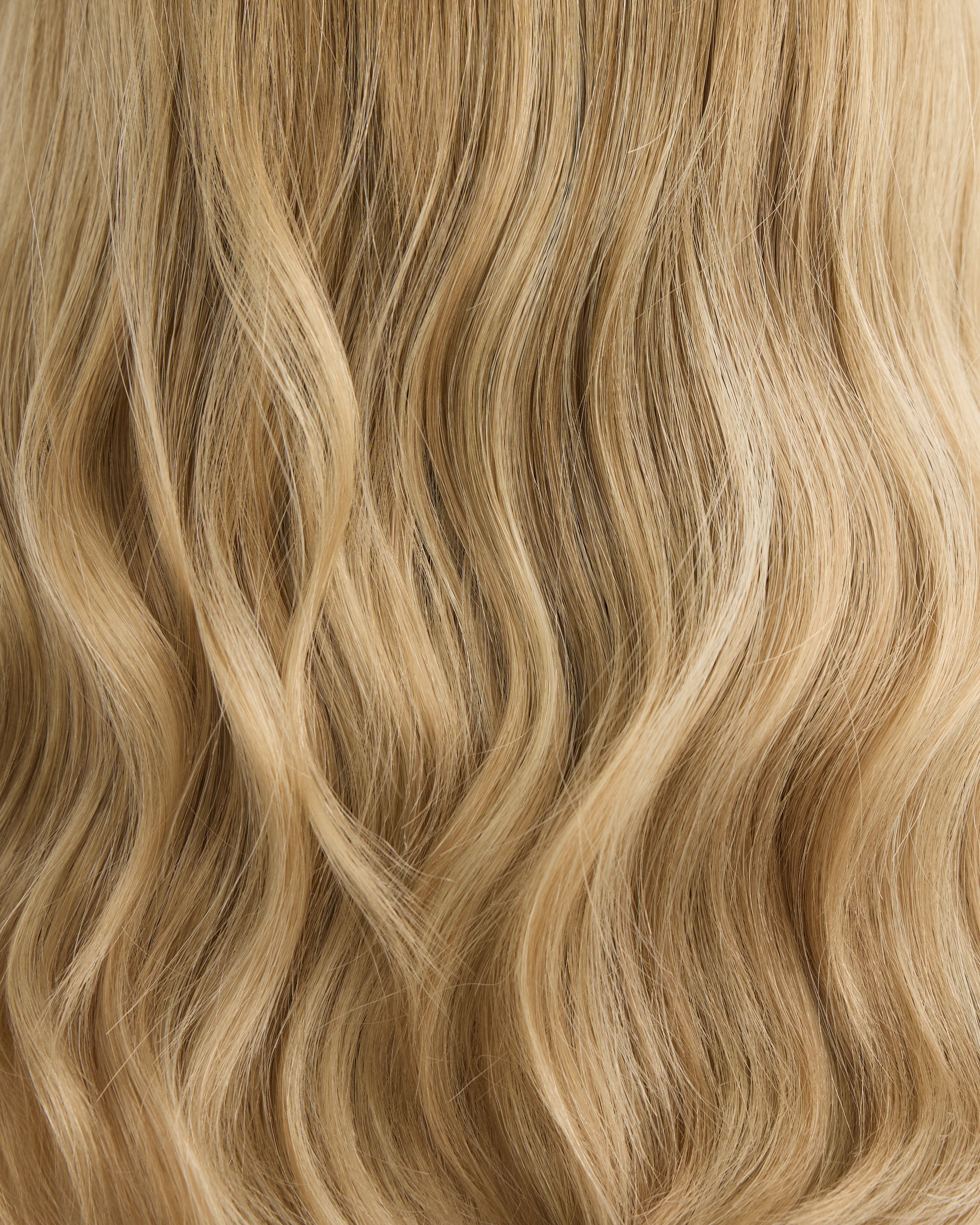 Sandy Blonde // The Lusta Lace Wig