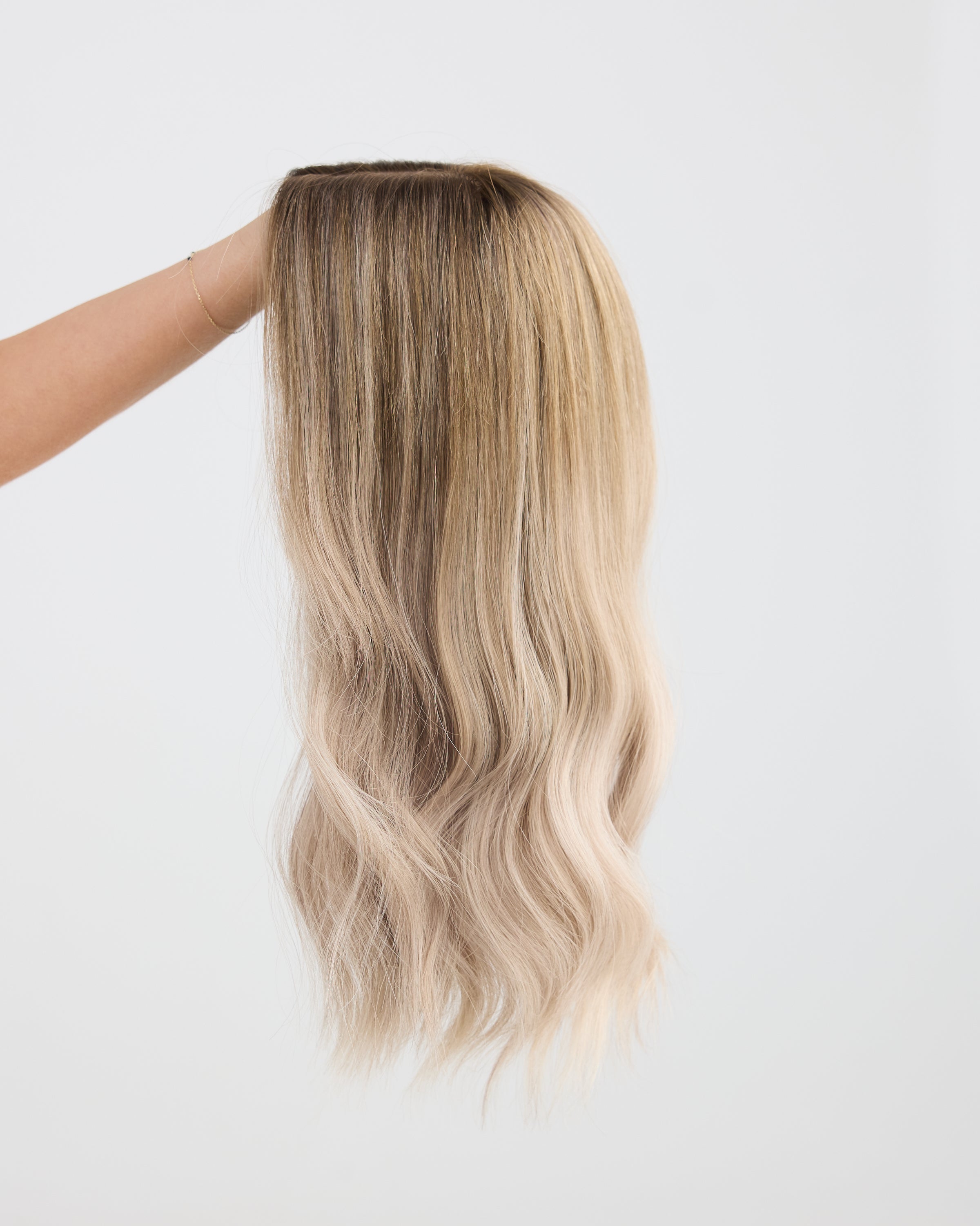 Frosted Blonde // Lusta Silk Topper
