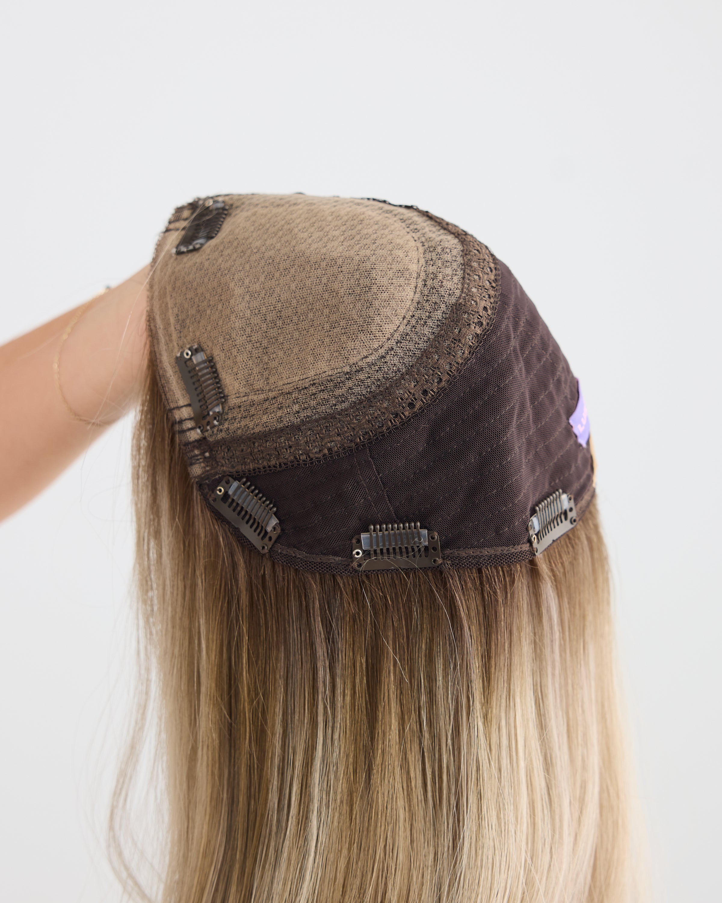 Frosted Blonde // Lusta Silk Topper