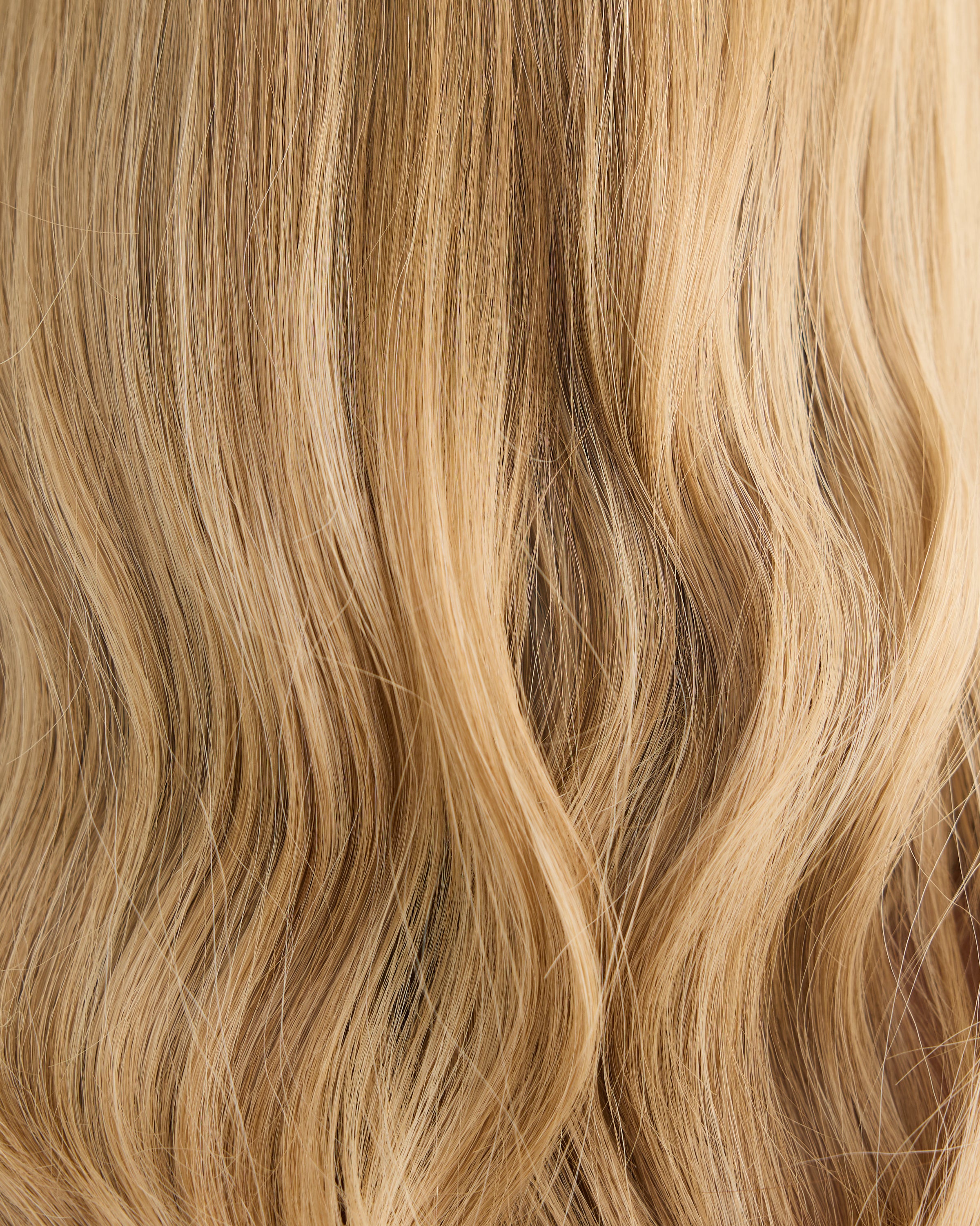 Golden Blonde // Lusta Silk Topper