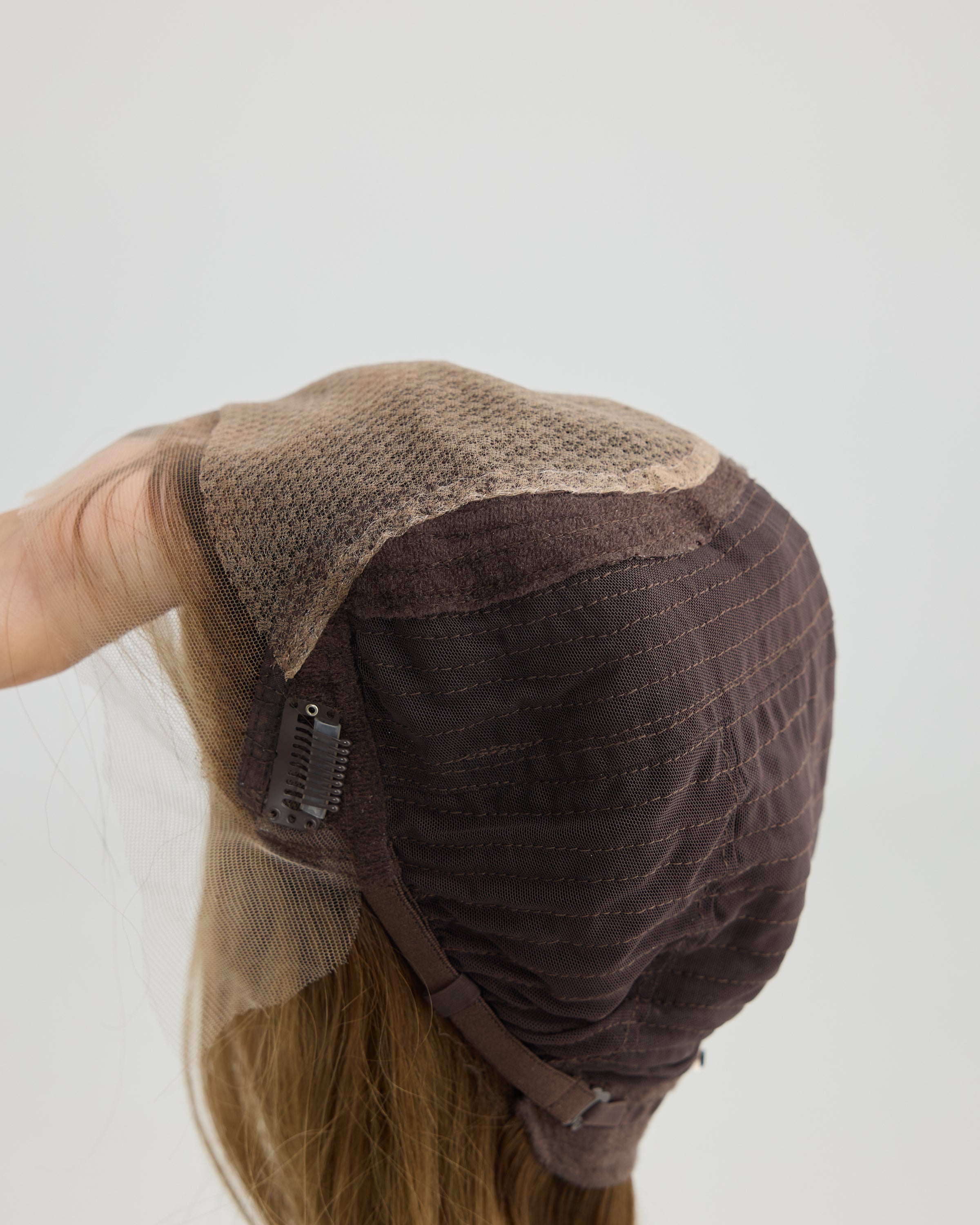 Walnut Blonde // The Lusta Lace Wig