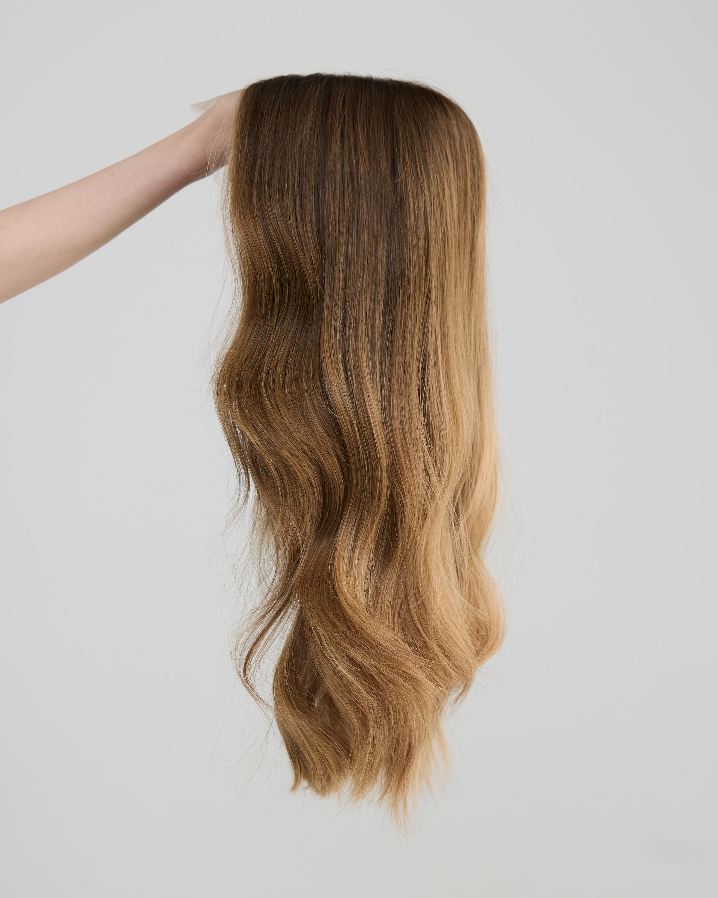 Honey Latte - Medium / 20 inch // Exclusive Lace Wig