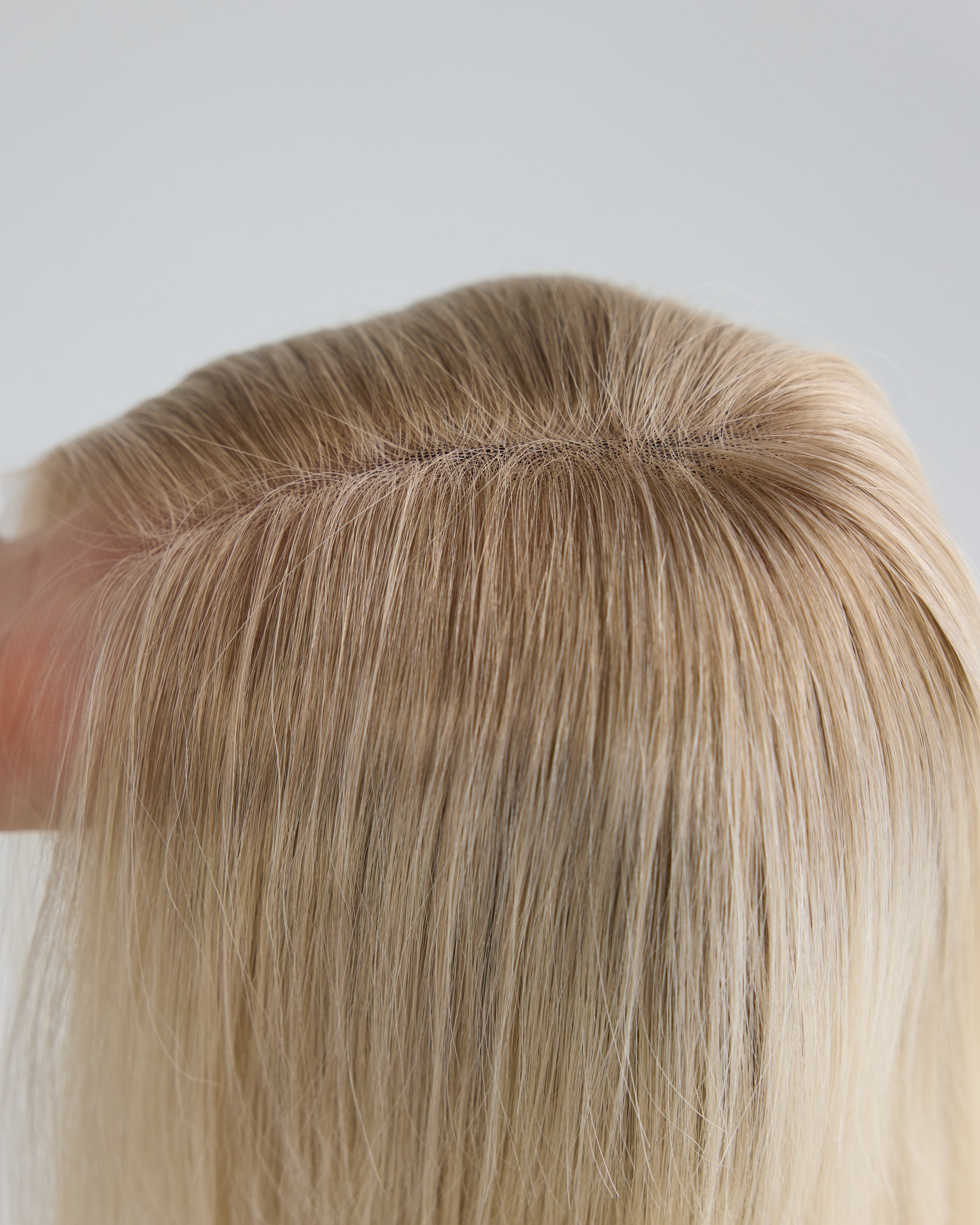 Ice Blonde // The Lusta Lace Wig