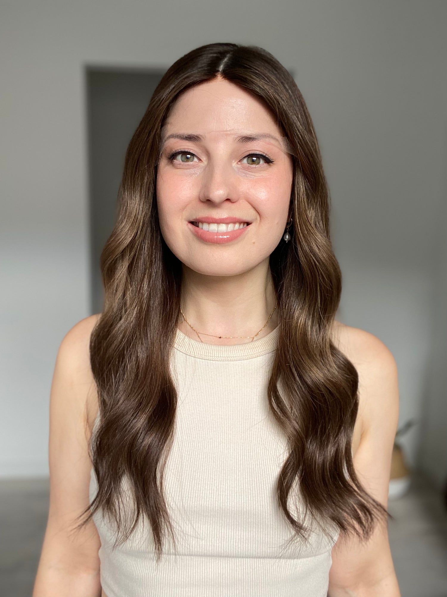 Medium Dimensional Brunette // Game Changer Wig // 24 inches // S Cap