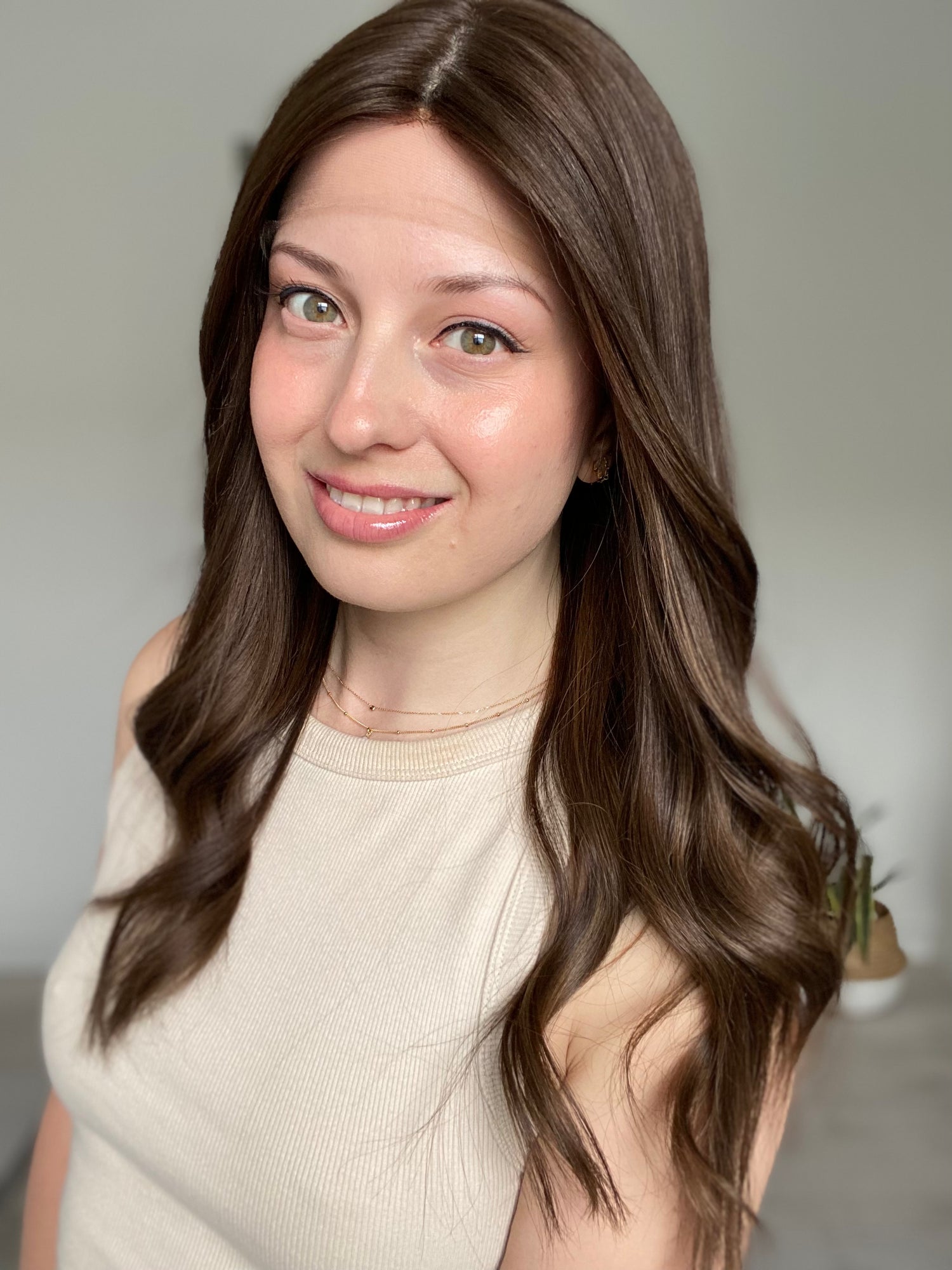 Subtle Dimensional Brunette // Lace-Front Essentials Wig // 22 Inches // M Cap