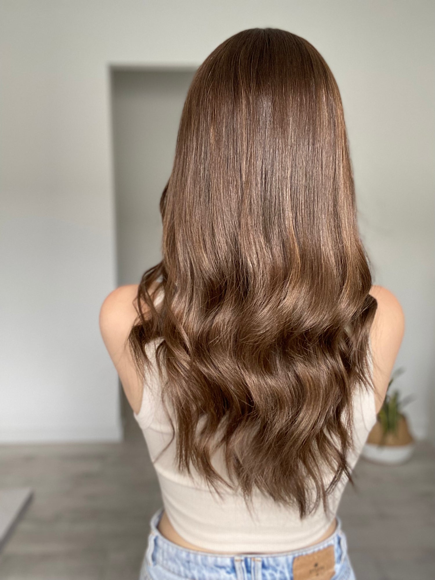 Subtle Dimensional Brunette // Lace-Front Essentials Wig // 22 Inches // M Cap
