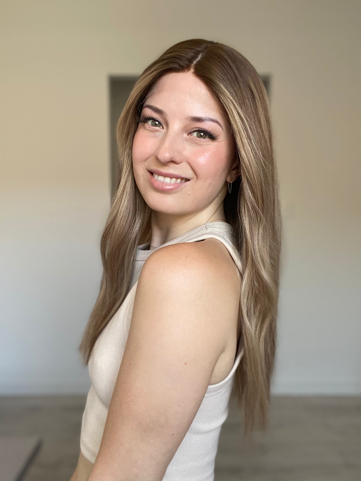 Medium Balayage Blonde // Game Changer Wig // 24 Inches // M Cap