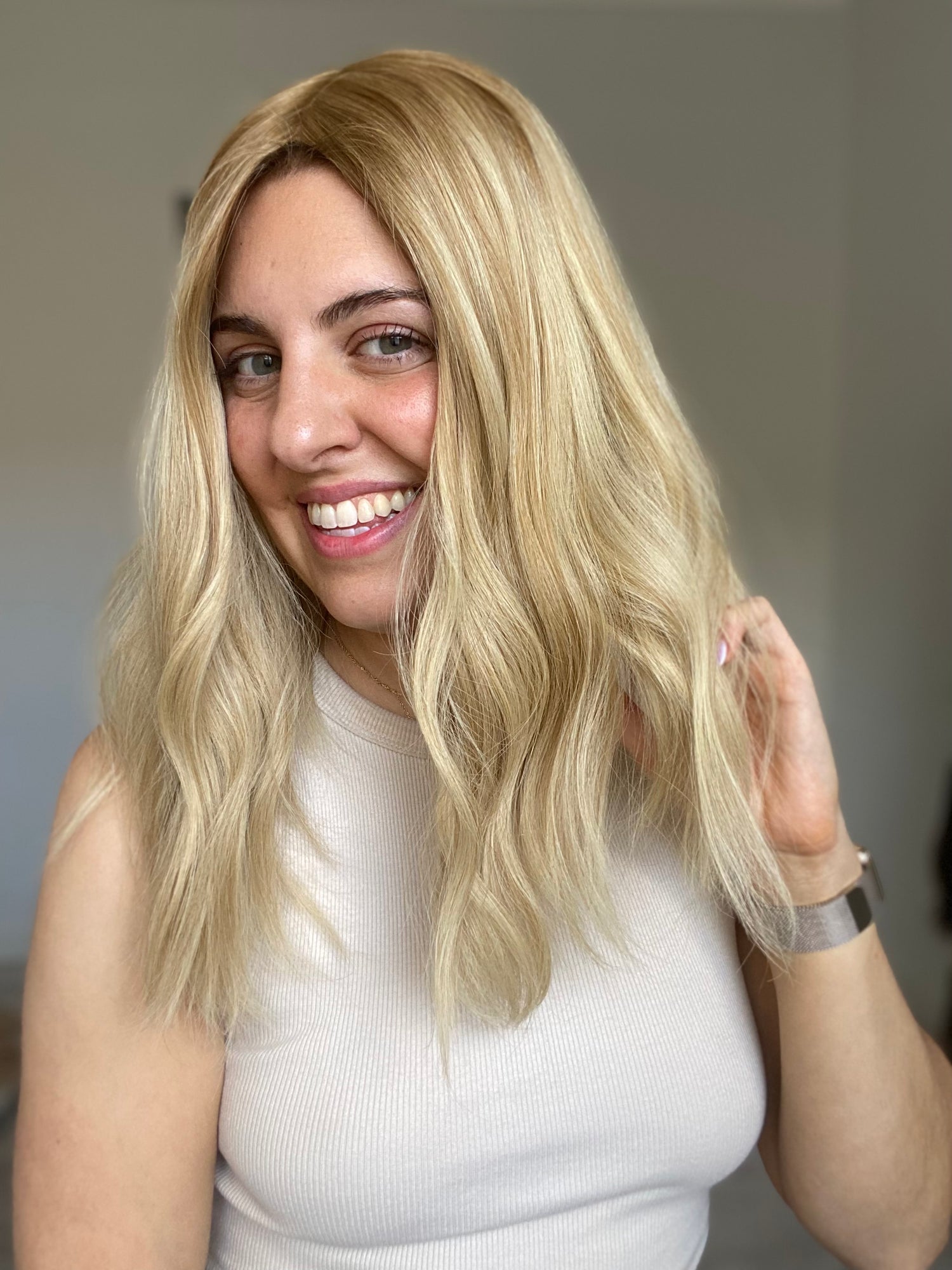 KIM'S CLOSET // Light Dimensional Blonde Topper // 7x7 // 16 Inches