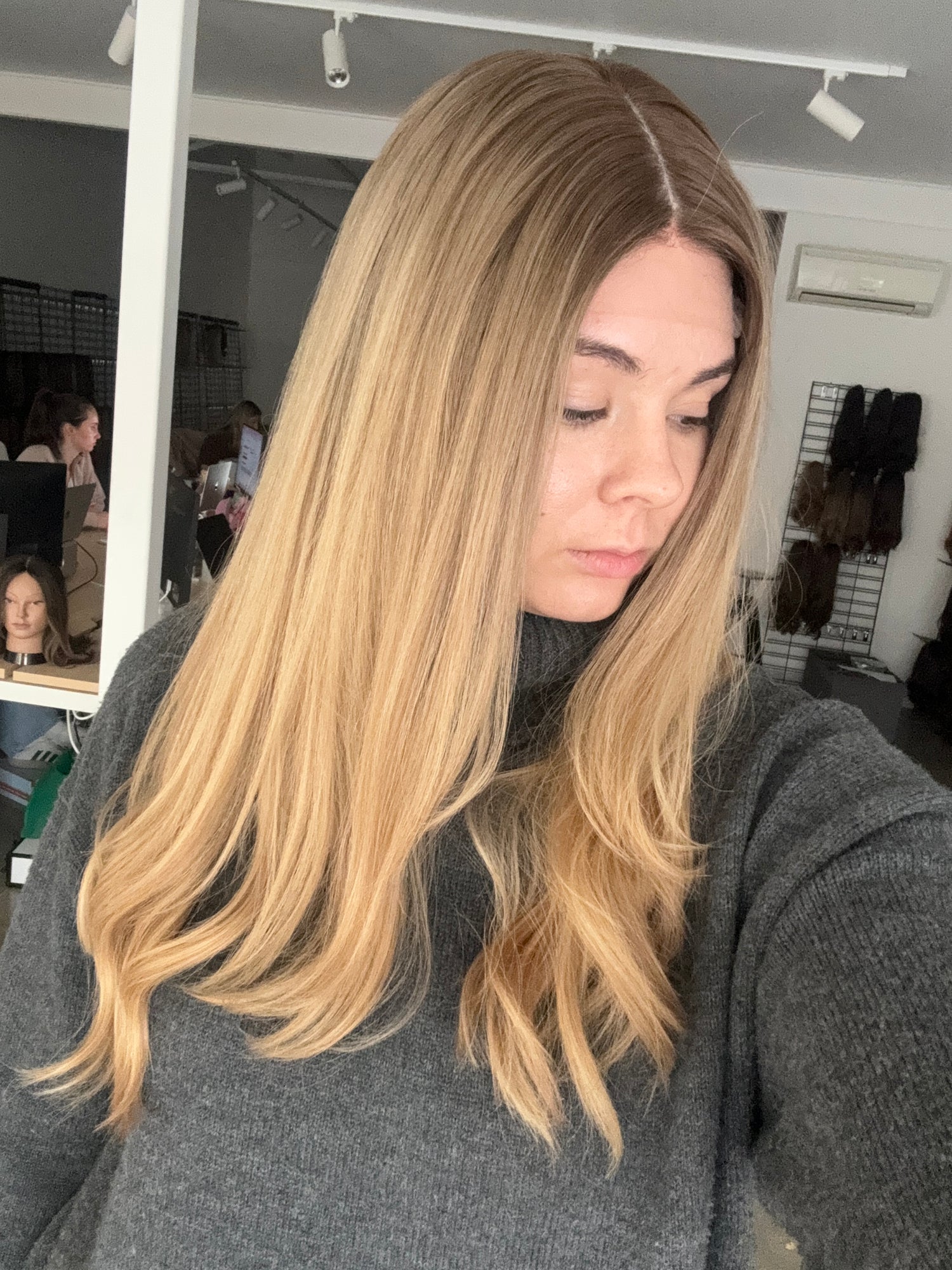 Neutral DImensional Blonde // Game Changer // M Cap // 24 Inches
