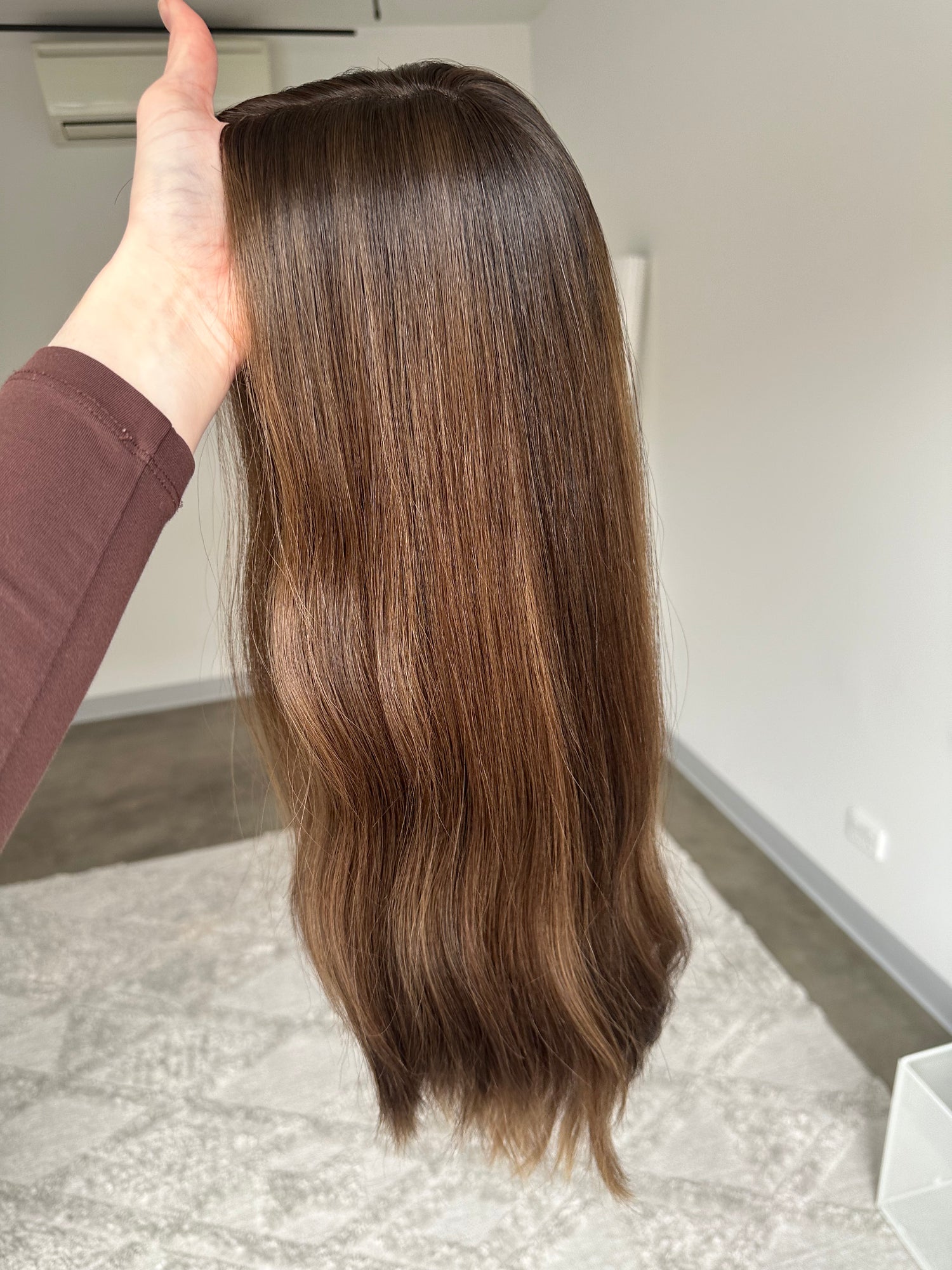 Light Blended Brunette 9x9 22 Inches Topper