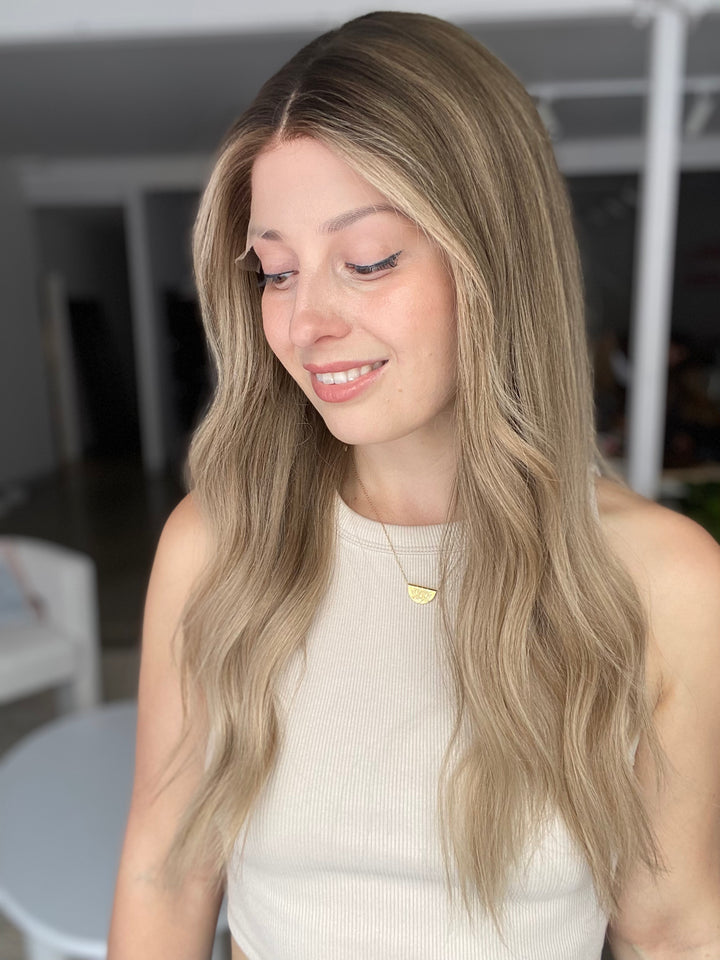 Neutral Rooted Blonde // Luxe Wig // 22 Inches // M Cap