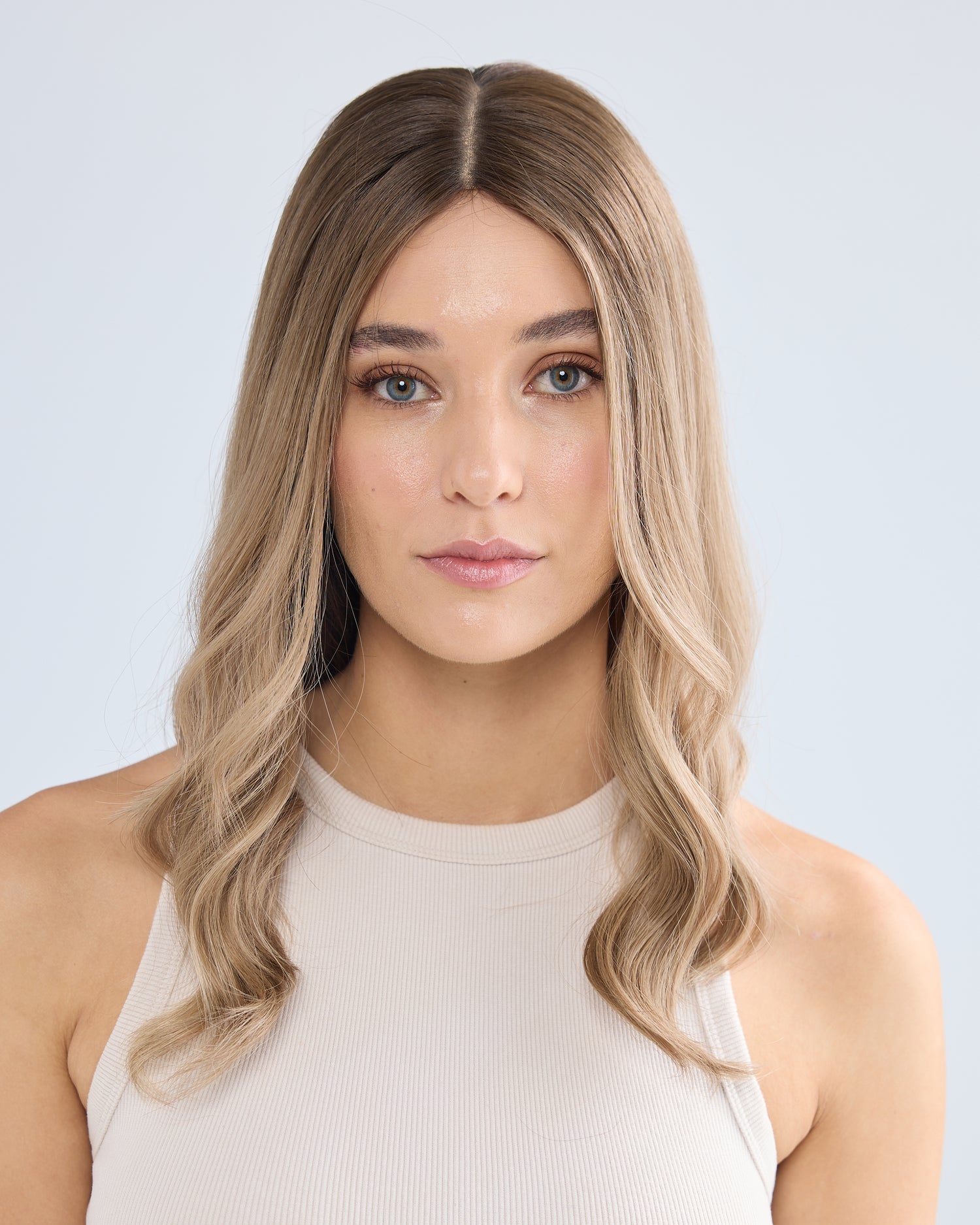 QUIET BRONDE // LACE TOPPER // 18 INCHES // 7x7 CAP