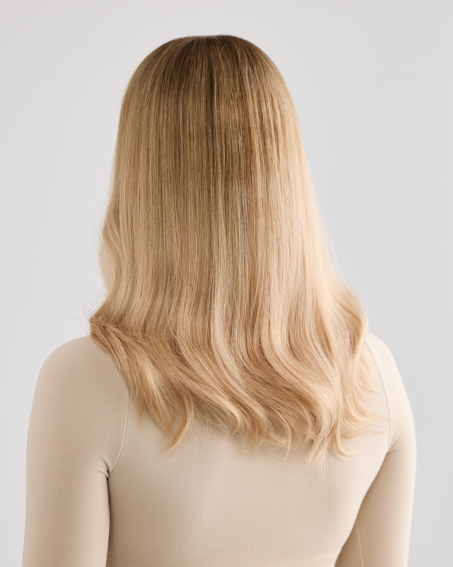 SOFT SANDY BLONDE // LACE TOPPER // 18 INCHES // 7x7 CAP