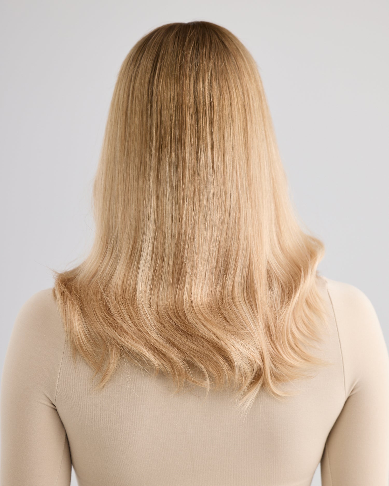 SOFT SANDY BLONDE // LACE TOPPER // 18 INCHES // 7x7 CAP
