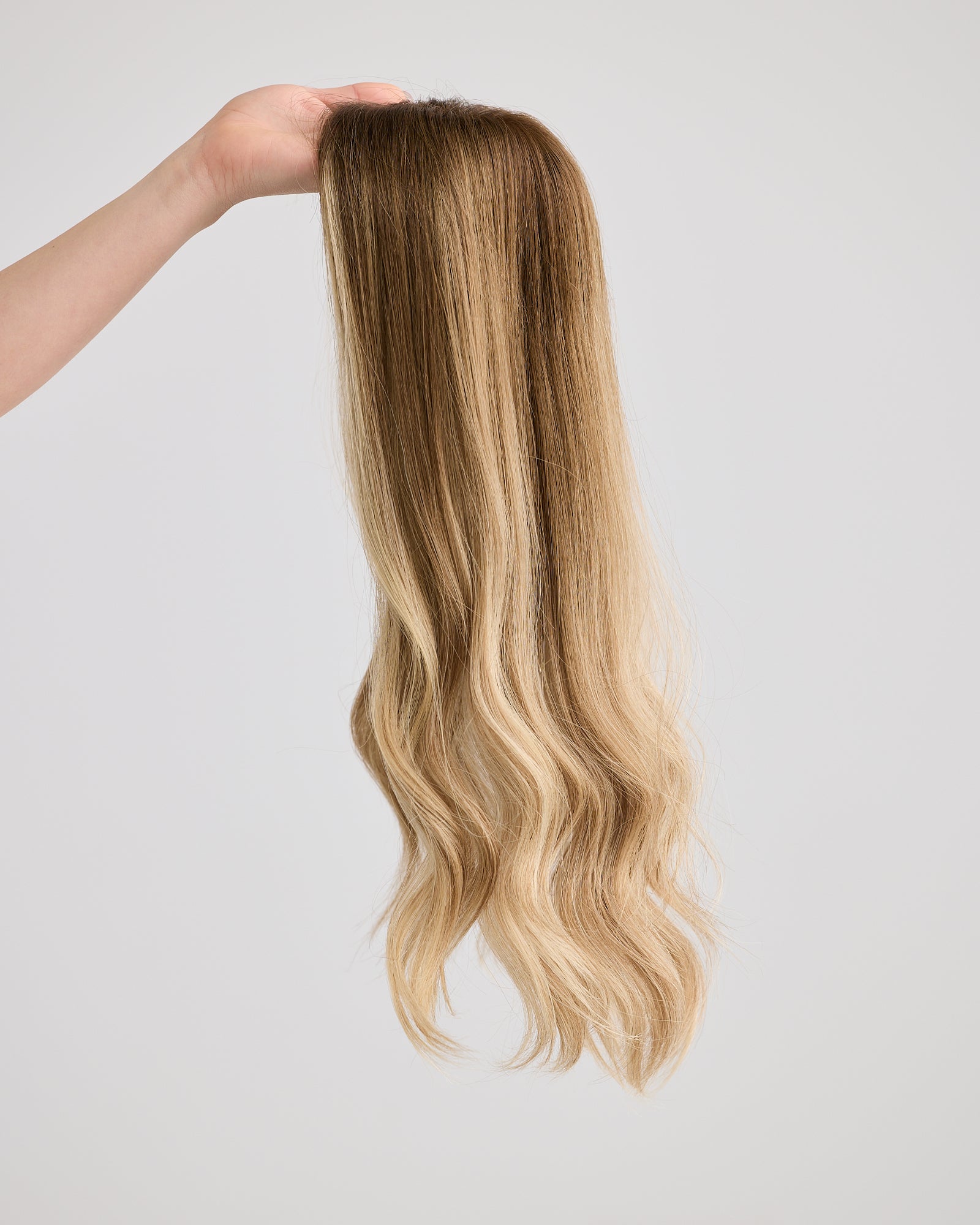 DREAMY BLONDE BALAYAGE // LACE TOPPER // 20 INCHES // 7x7 CAP