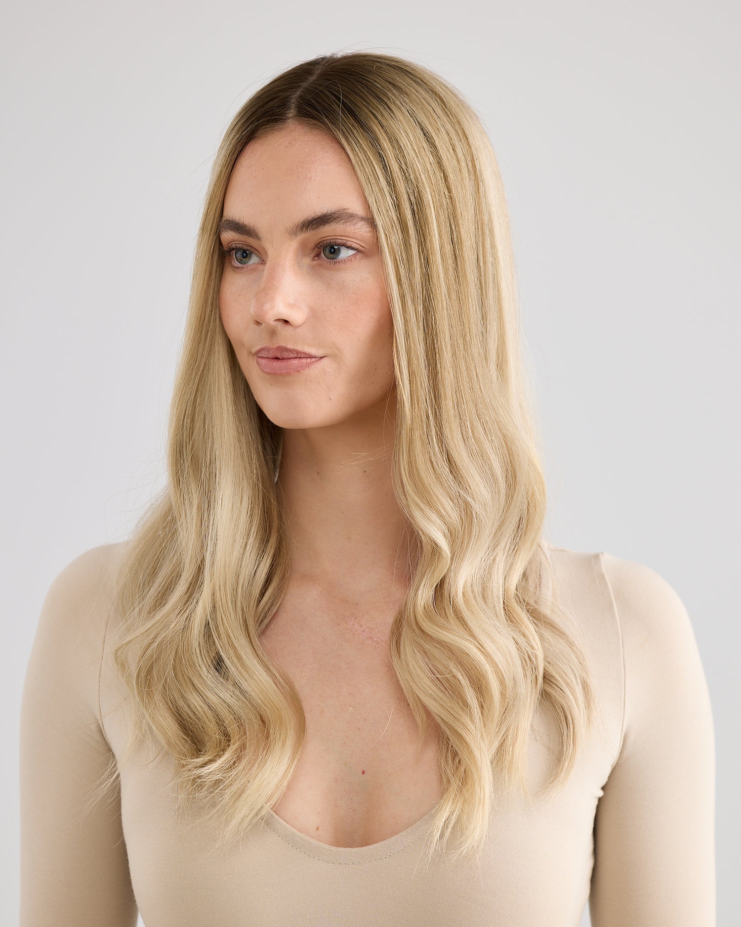 LIGHT DIMENSIONAL BLONDE // LACE TOPPER // 20 INCHES // 7x7 CAP