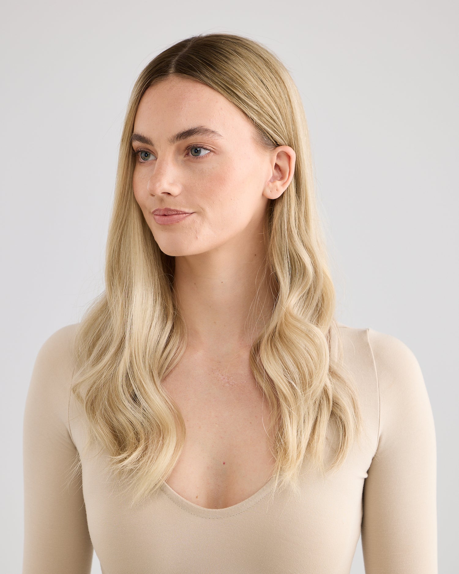 LIGHT DIMENSIONAL BLONDE // LACE TOPPER // 20 INCHES // 7x7 CAP