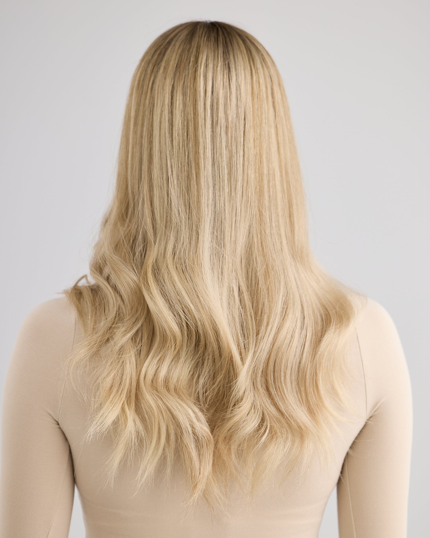 LIGHT DIMENSIONAL BLONDE // LACE TOPPER // 20 INCHES // 7x7 CAP