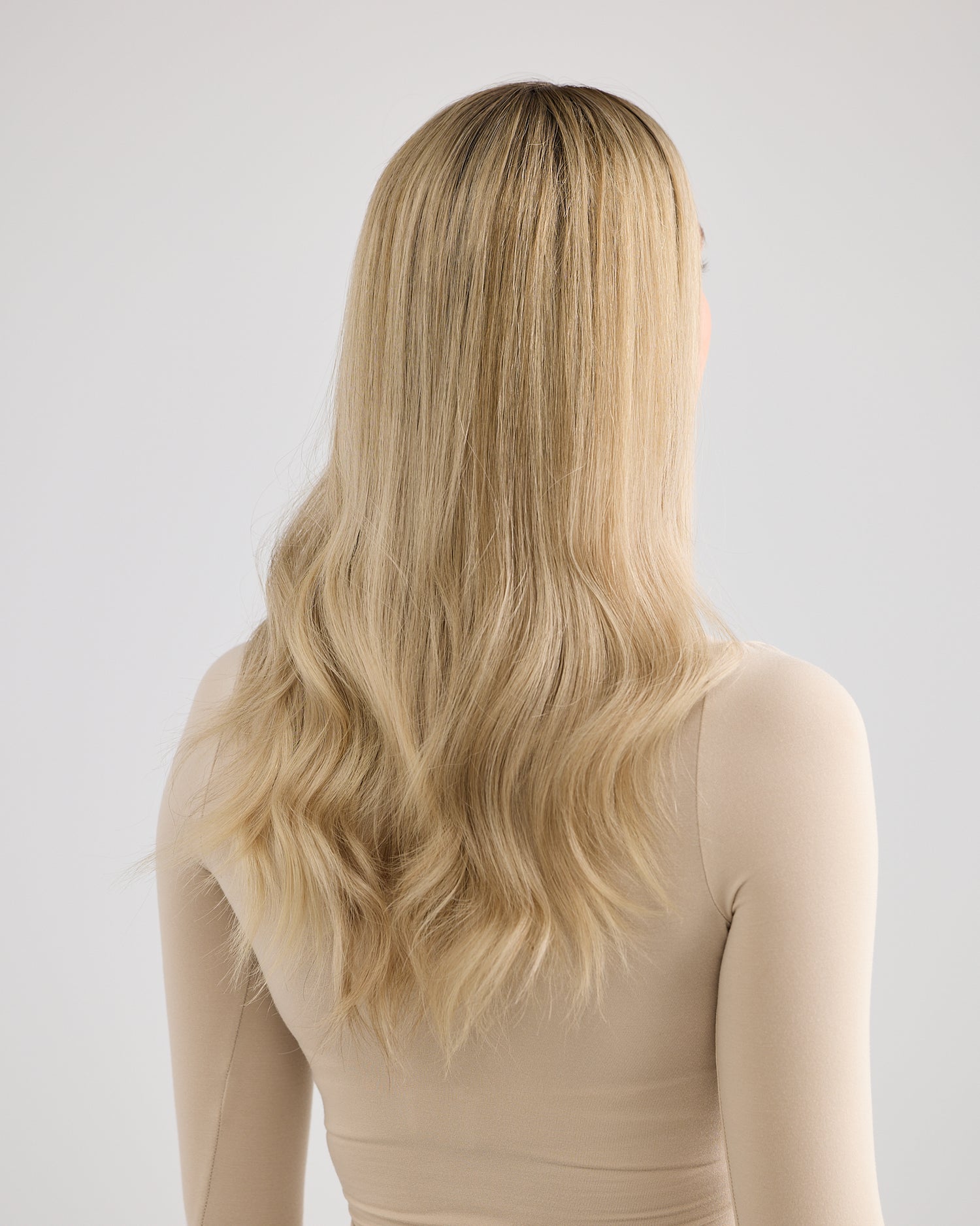 LIGHT DIMENSIONAL BLONDE // LACE TOPPER // 20 INCHES // 7x7 CAP