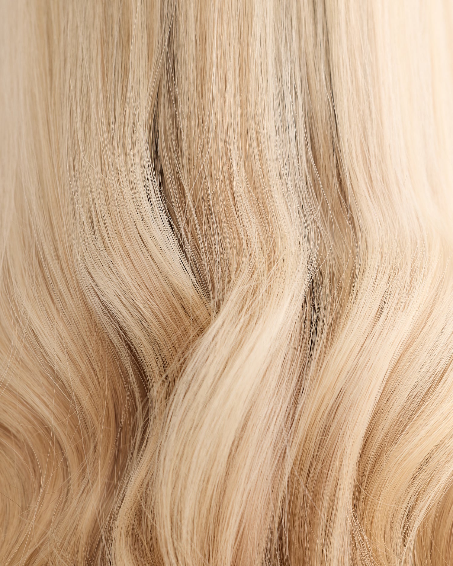BARELY BLONDE // LACE TOPPER // 20 INCHES // 7x7 CAP