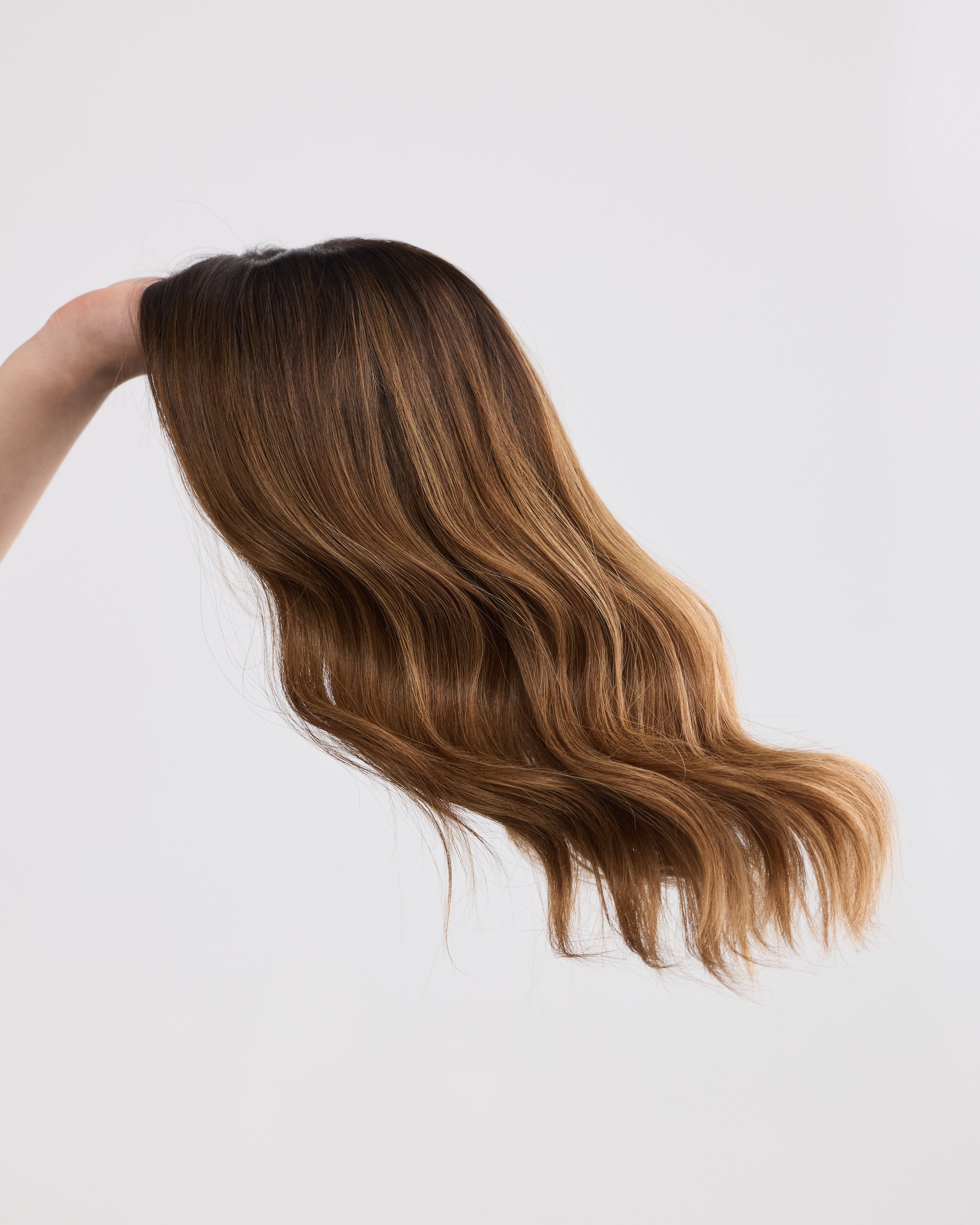 GOLDEN BRUNETTE // LACE TOPPER